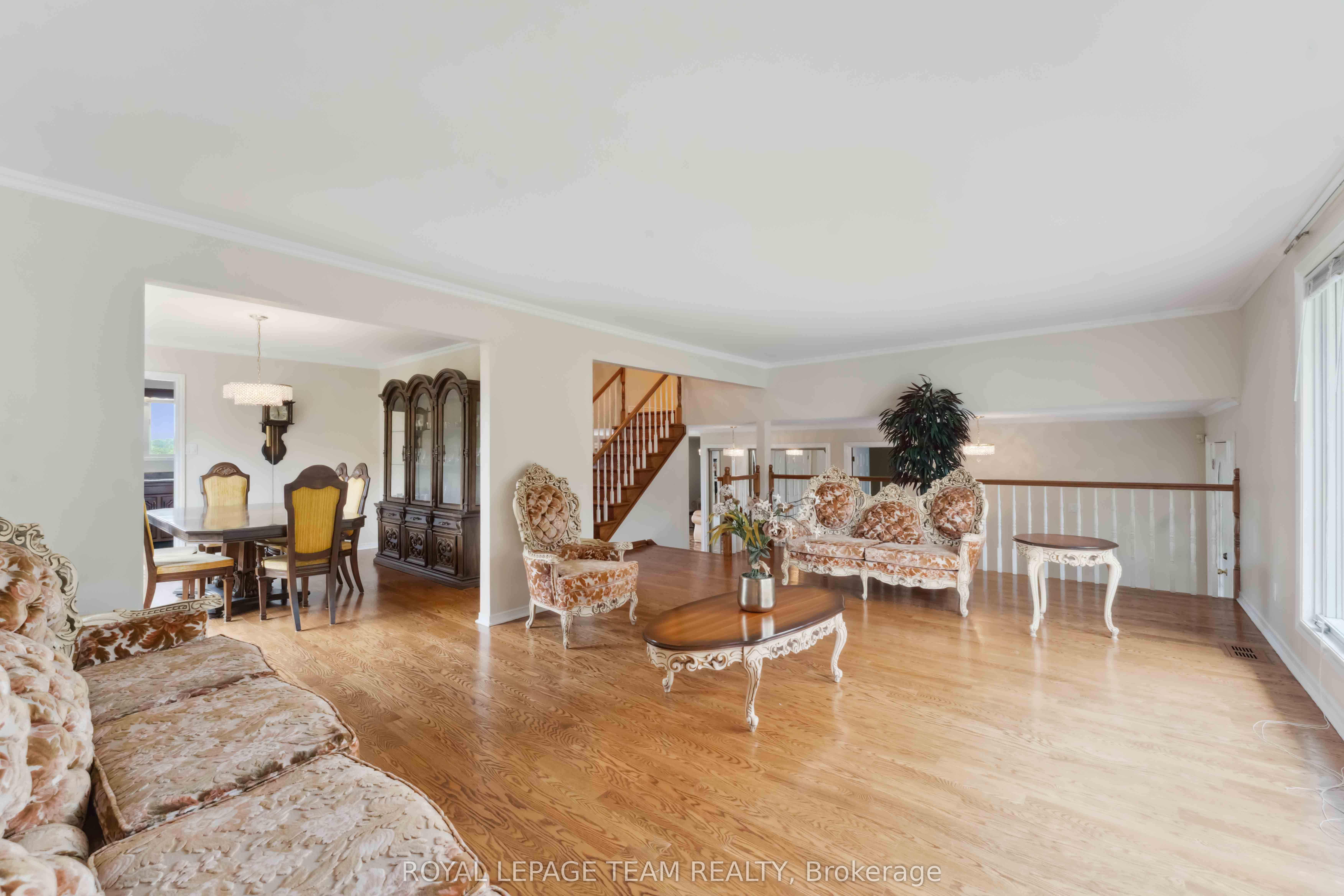 Photo 63 of 12 Queen Anne Crescent, Ottawa, Barrhaven East — HOMEH