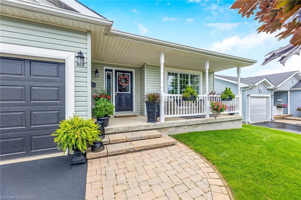 Photo 4 of 145 Glenariff Drive, Hamilton, Rural Flamborough — HOMEH