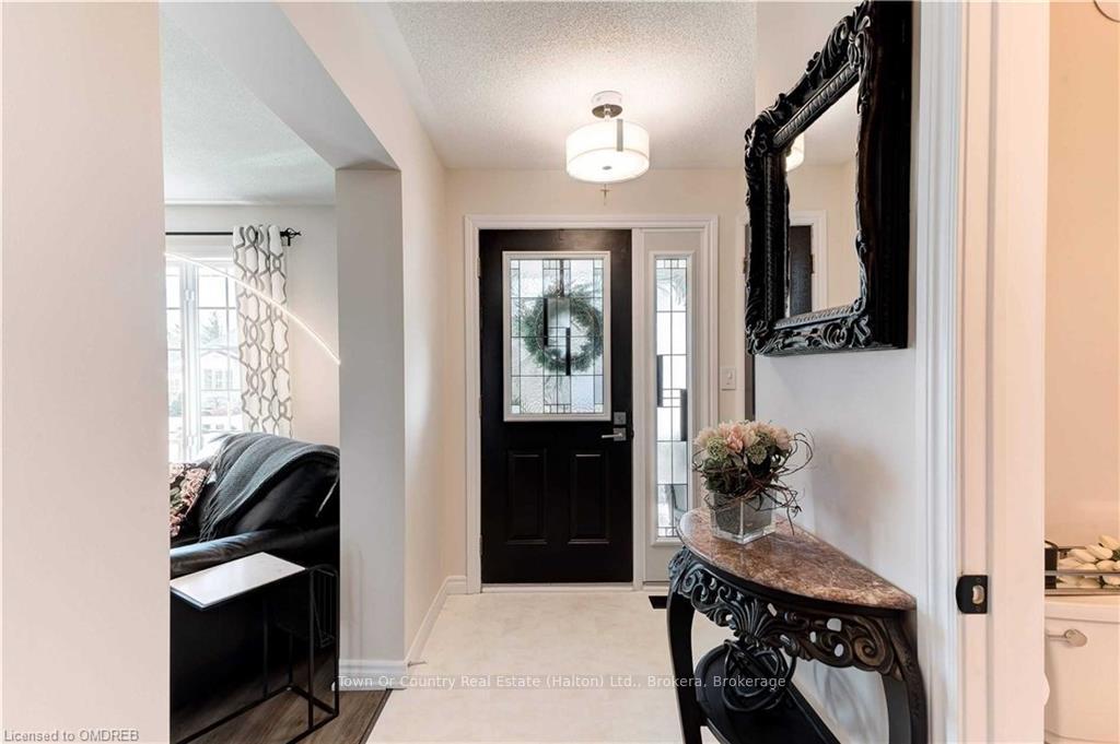 Photo 8 of 145 Glenariff Drive, Hamilton, Rural Flamborough — HOMEH