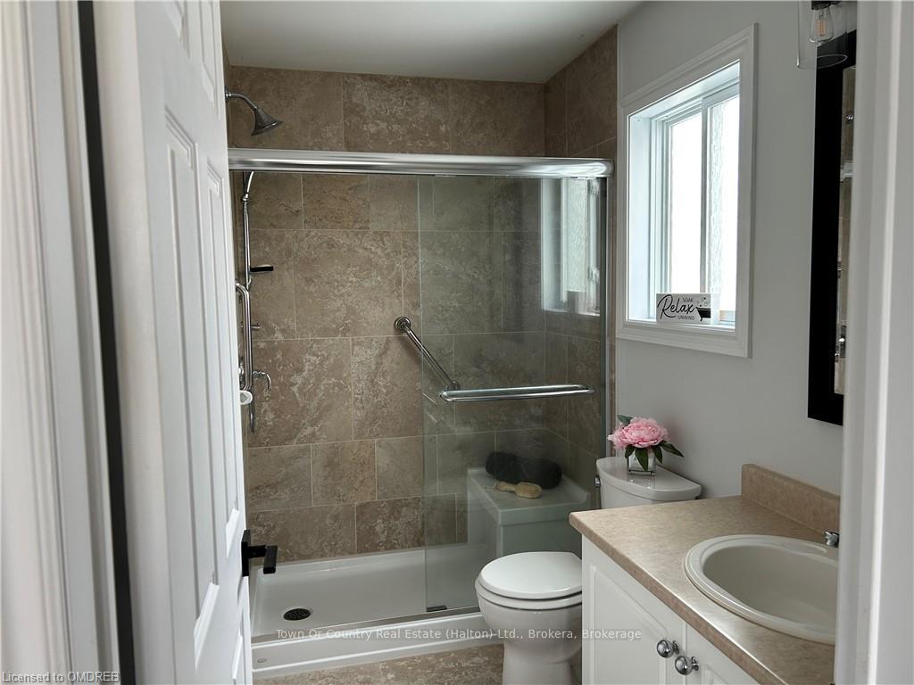 Photo 28 of 145 Glenariff Drive, Hamilton, Rural Flamborough — HOMEH