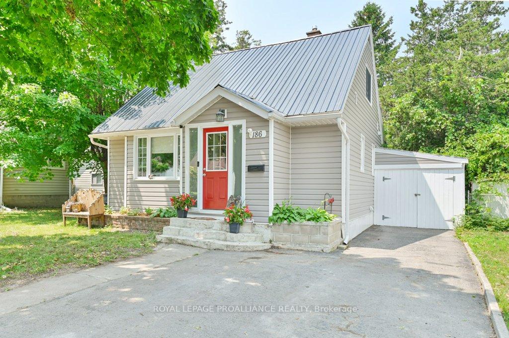Photo 1 of 186 Pine Street, Belleville, Belleville Ward — HOMEH