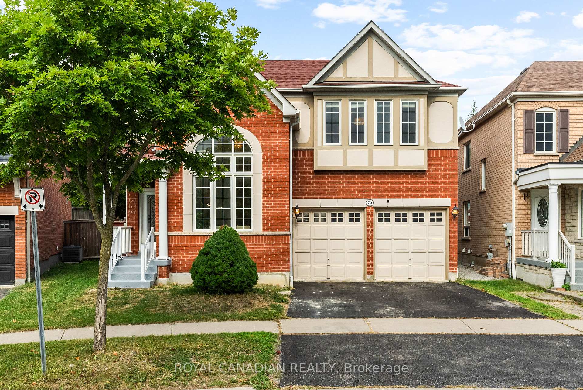 Photo 8 of 70 Morland Crescent, Ajax, Northwest Ajax — HOMEH
