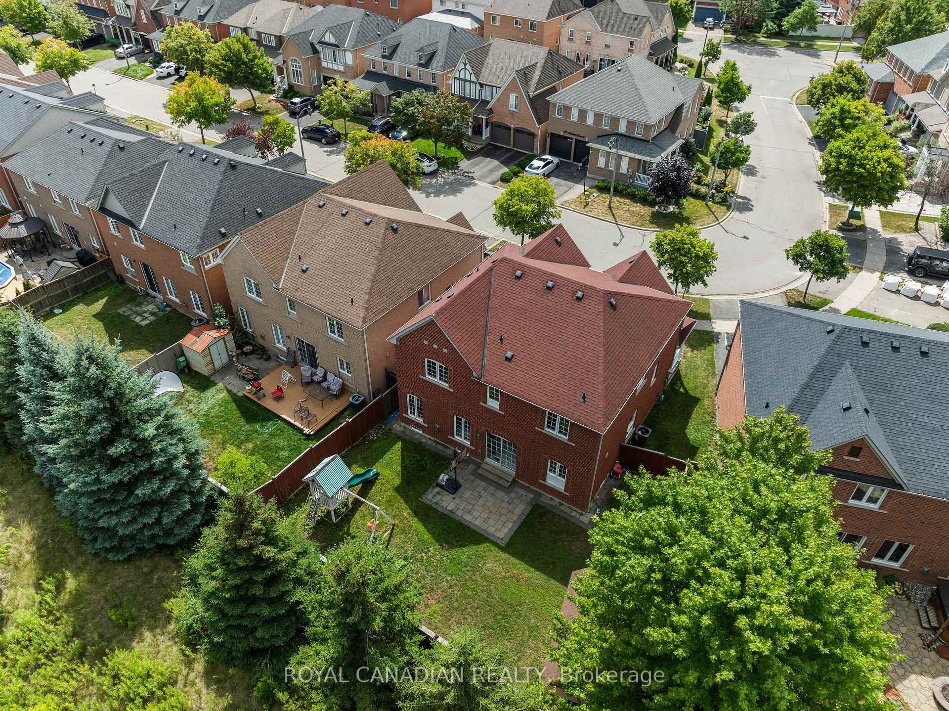 Photo 35 of 70 Morland Crescent, Ajax, Northwest Ajax — HOMEH