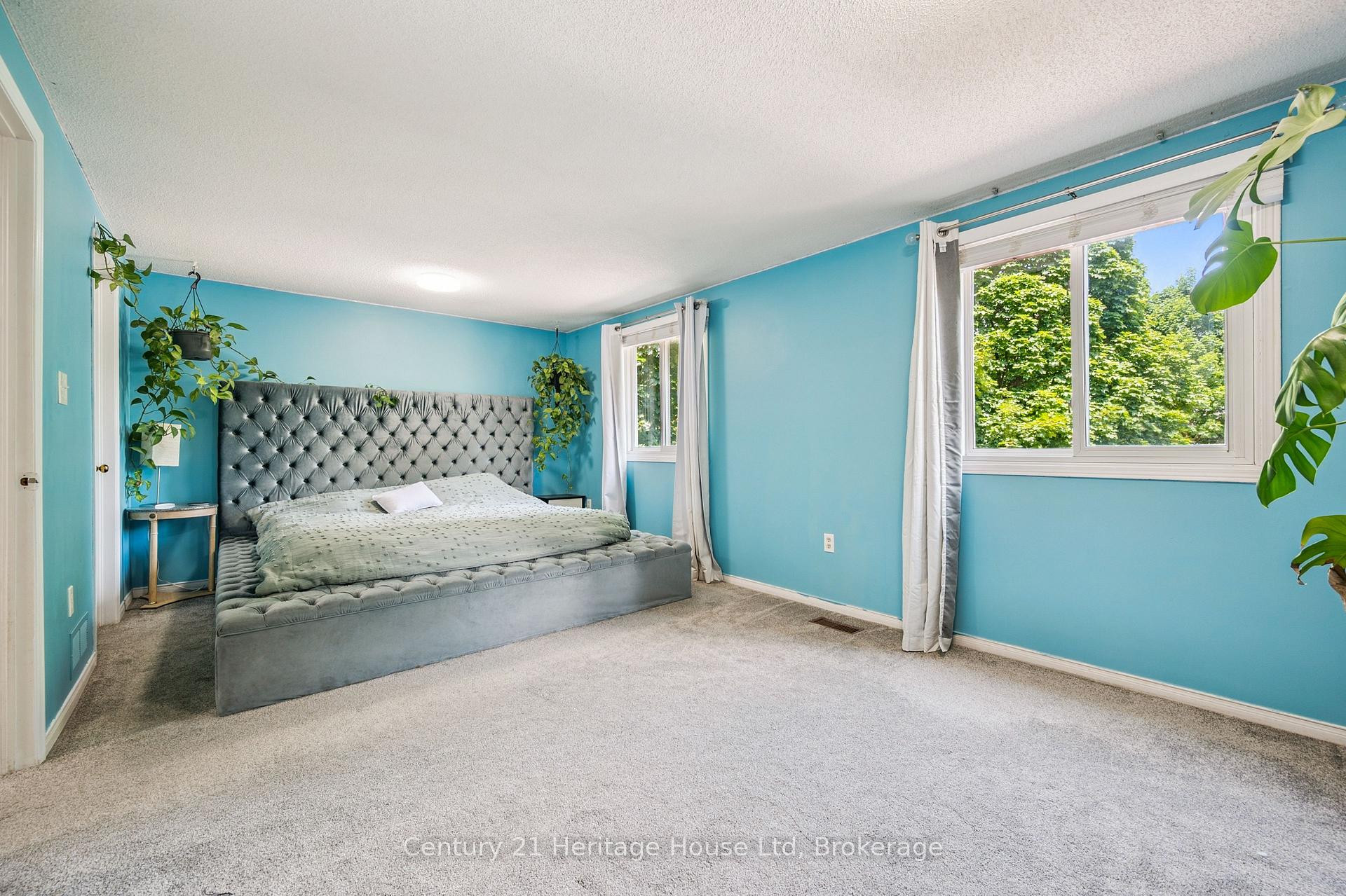 Photo 14 of 83 Grandridge Crescent, Guelph, Willow West/Sugarbush/West Acres — HOMEH