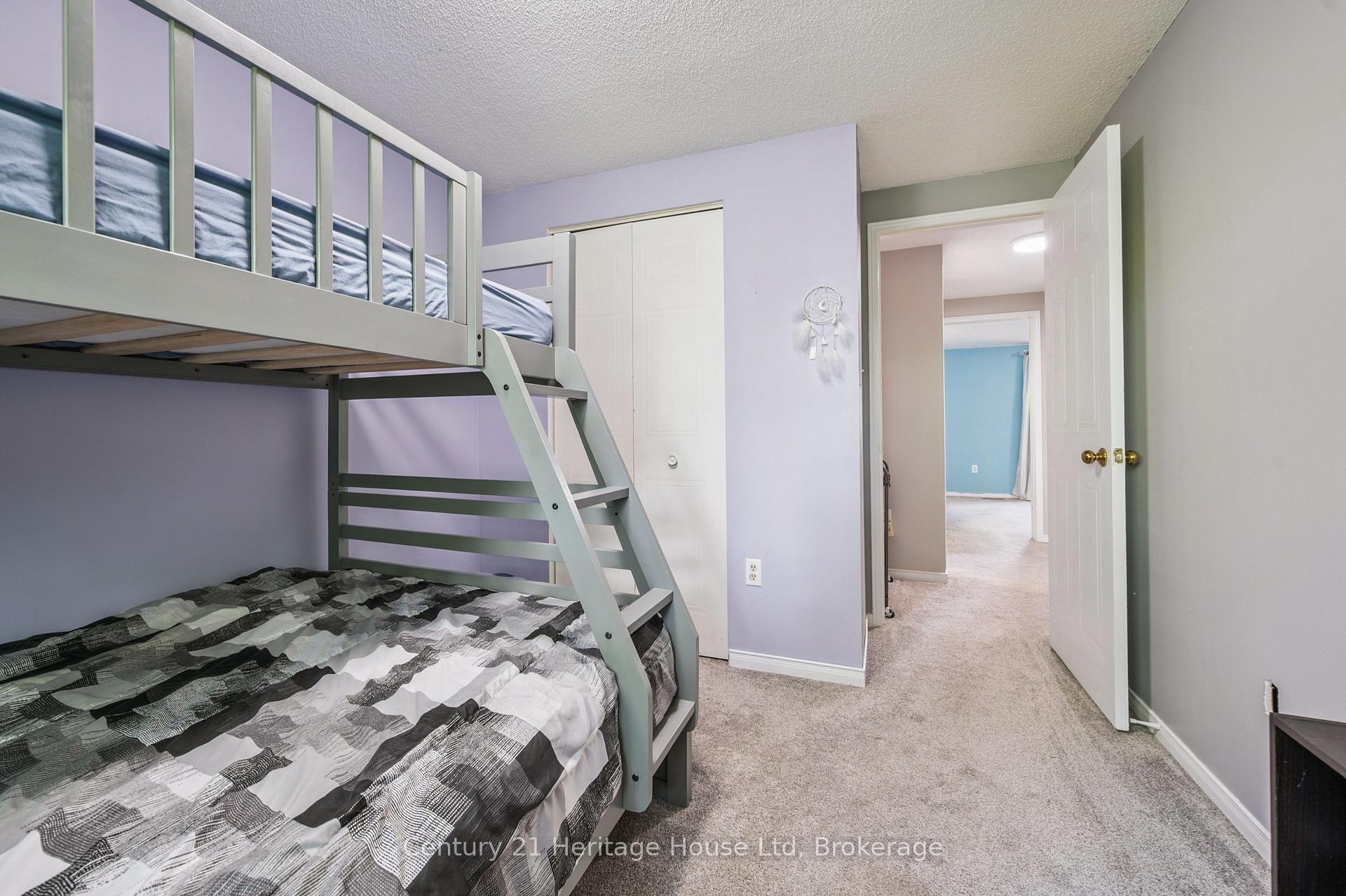 Photo 17 of 83 Grandridge Crescent, Guelph, Willow West/Sugarbush/West Acres — HOMEH