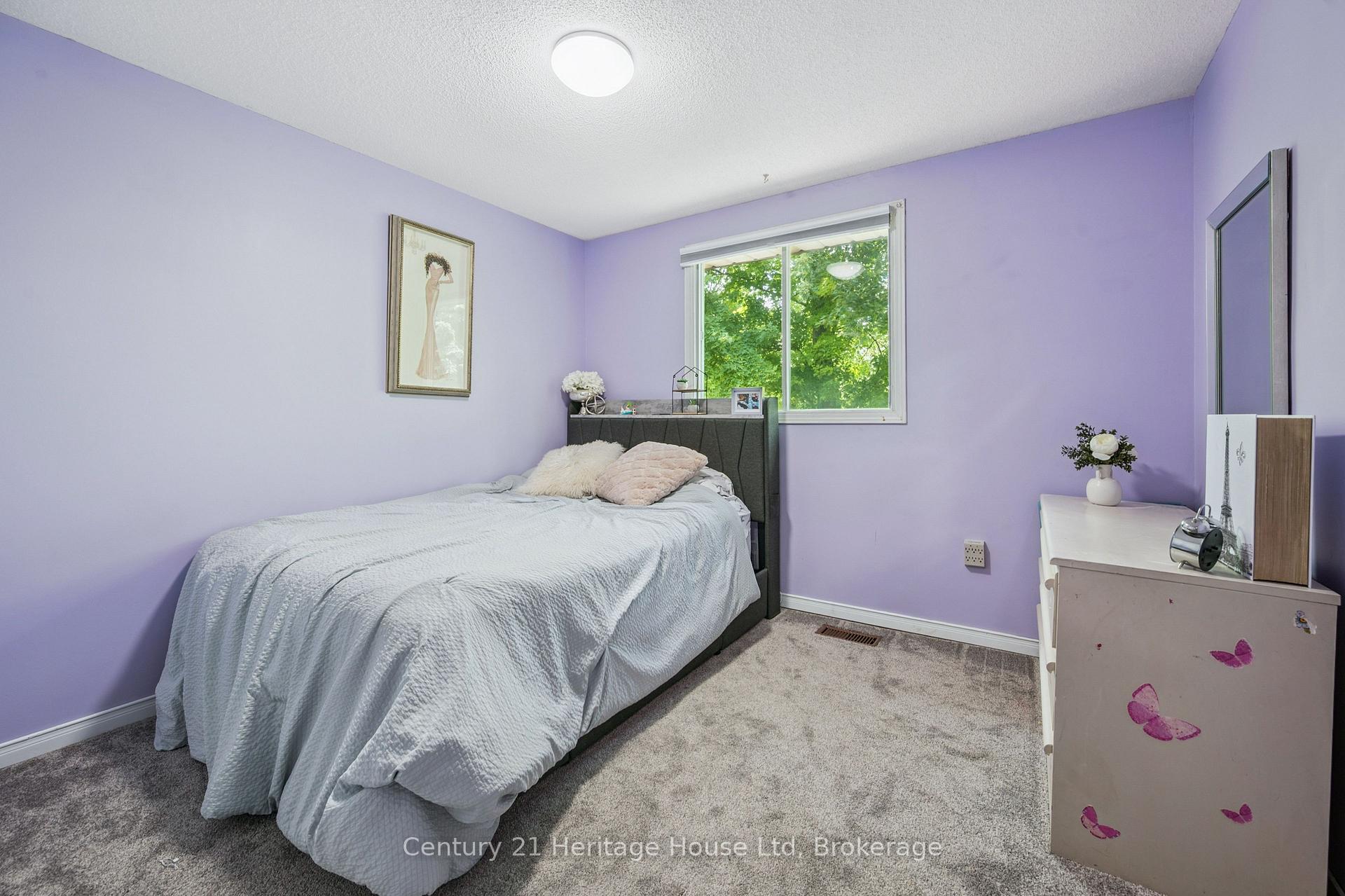Photo 18 of 83 Grandridge Crescent, Guelph, Willow West/Sugarbush/West Acres — HOMEH