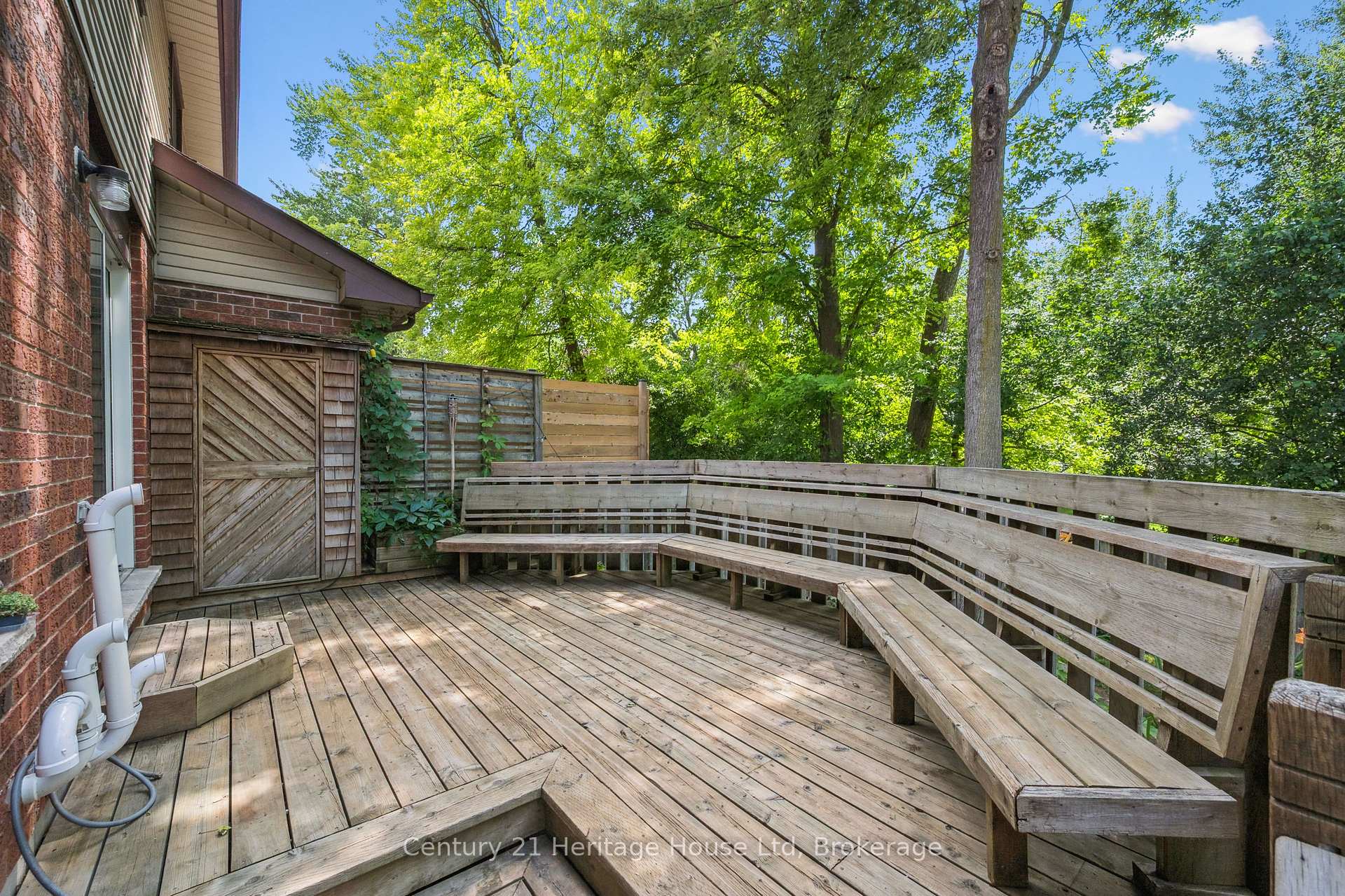 Photo 24 of 83 Grandridge Crescent, Guelph, Willow West/Sugarbush/West Acres — HOMEH