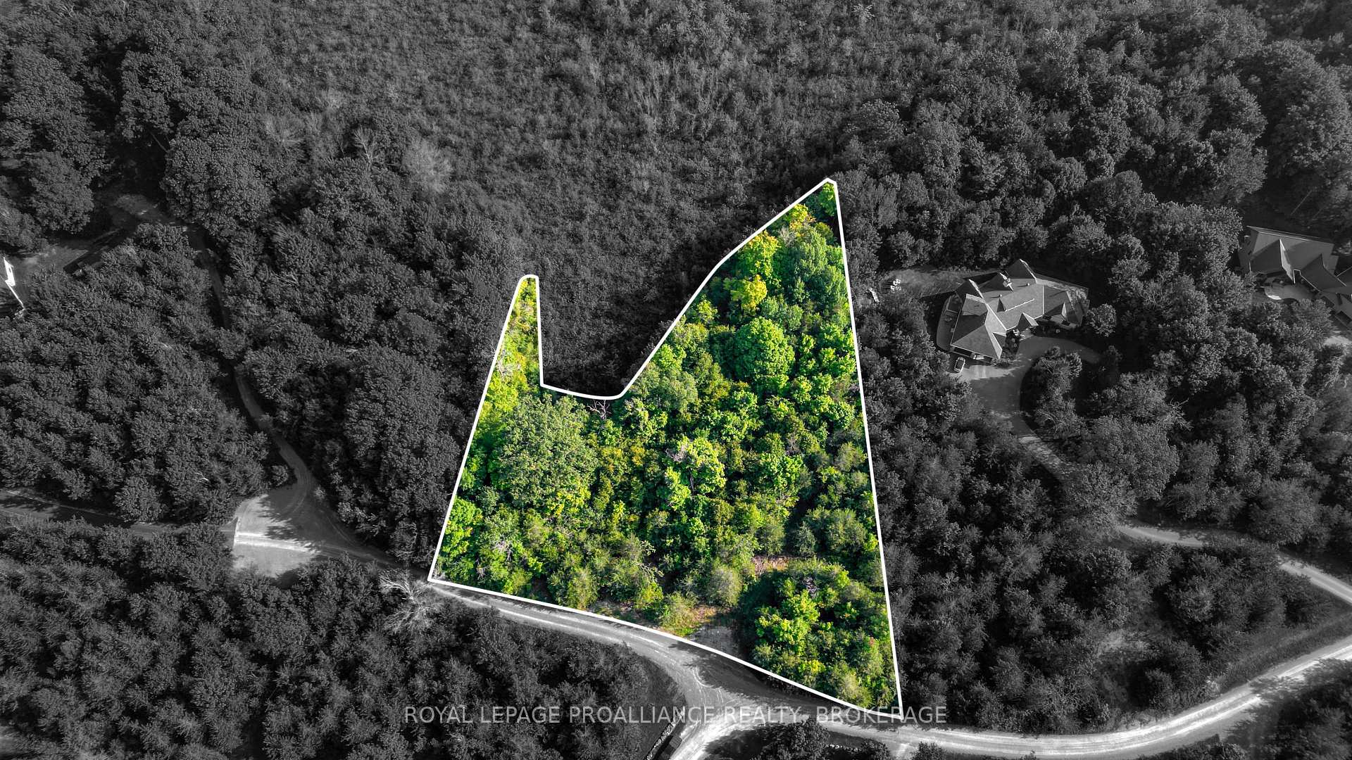Front of LOT 16 Applewood Lane