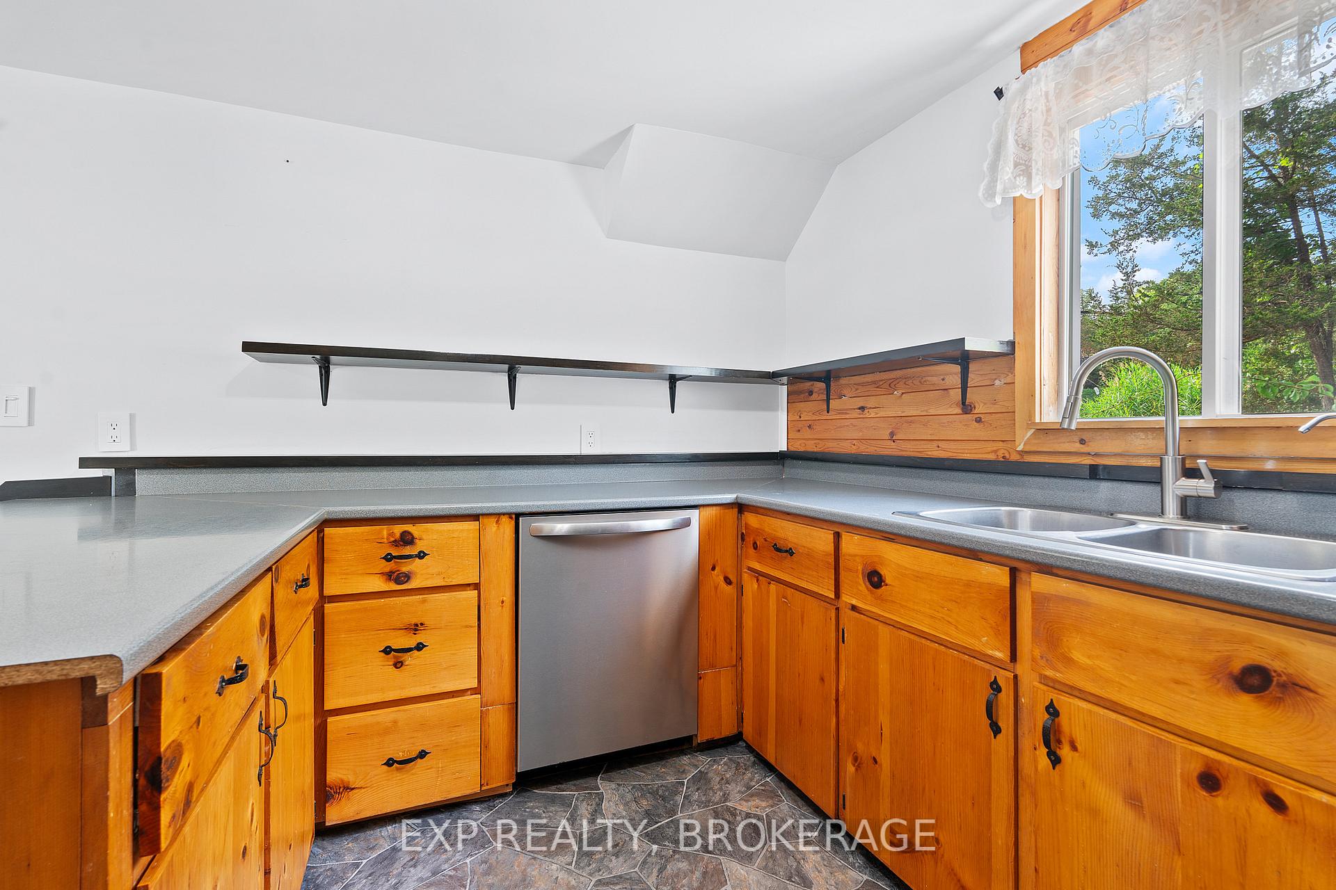 Photo 18 of 7993 Perth Road, Frontenac, Frontenac South — HOMEH