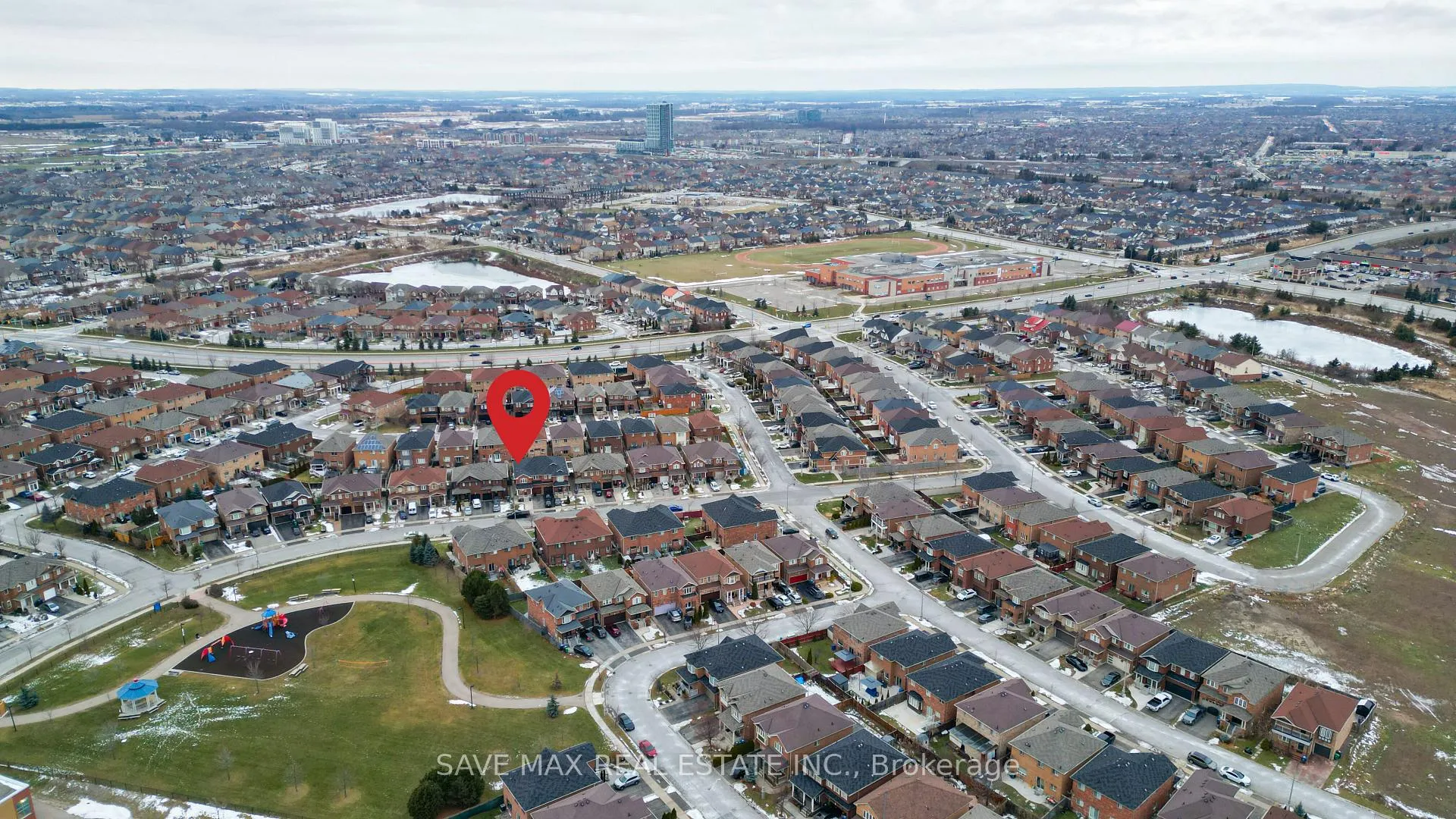 Photo 3 of 24 Jordensen Drive, Brampton, Credit Valley — HOMEH