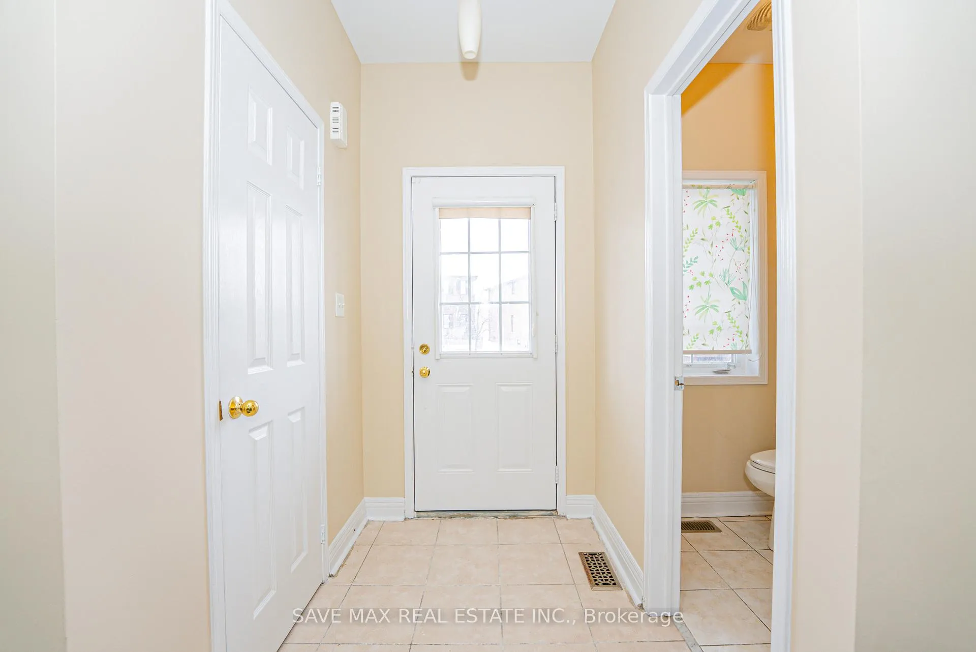 Photo 7 of 24 Jordensen Drive, Brampton, Credit Valley — HOMEH