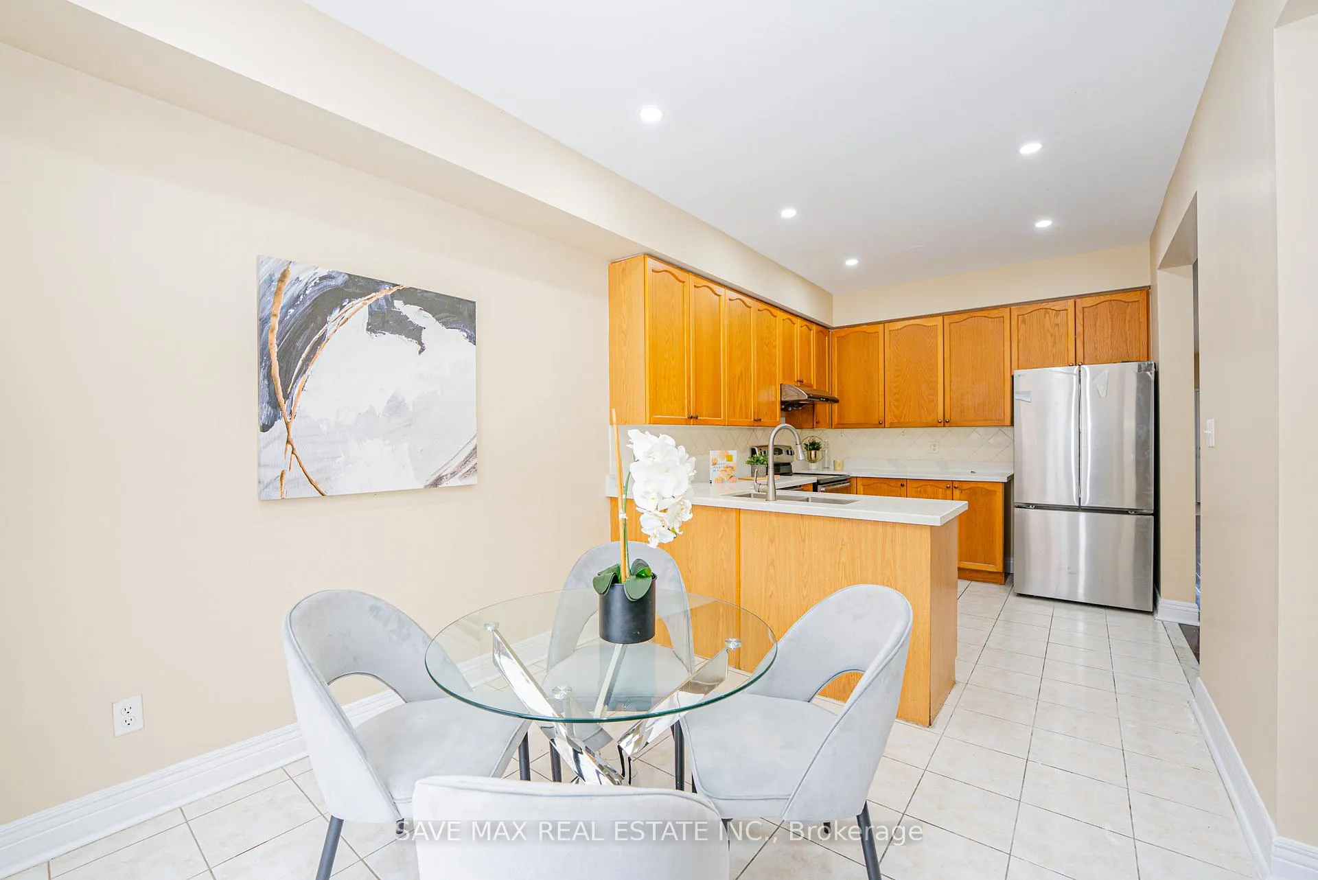 Photo 17 of 24 Jordensen Drive, Brampton, Credit Valley — HOMEH