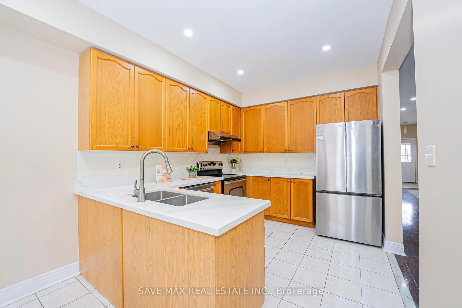 Photo 20 of 24 Jordensen Drive, Brampton, Credit Valley — HOMEH