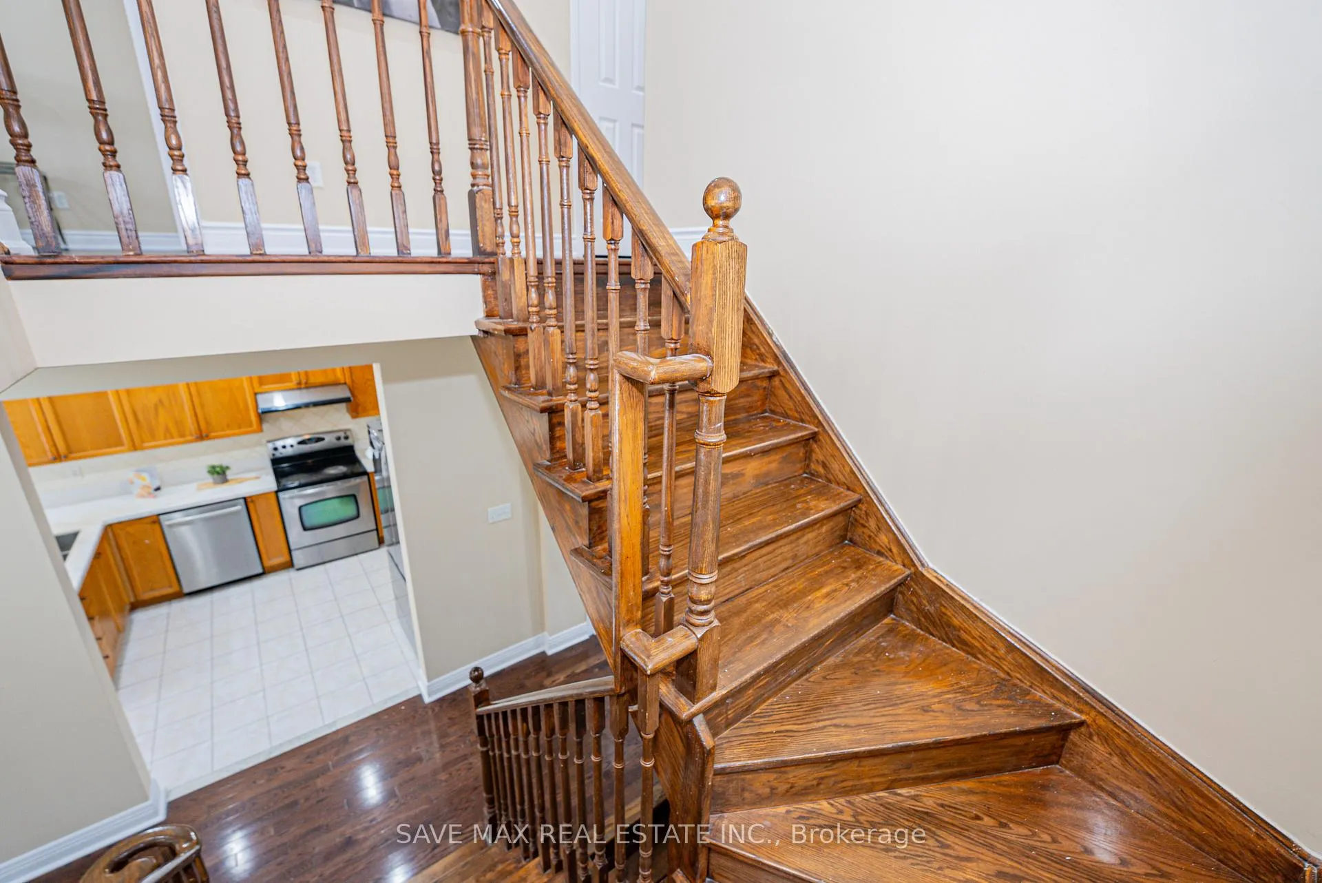 Photo 23 of 24 Jordensen Drive, Brampton, Credit Valley — HOMEH