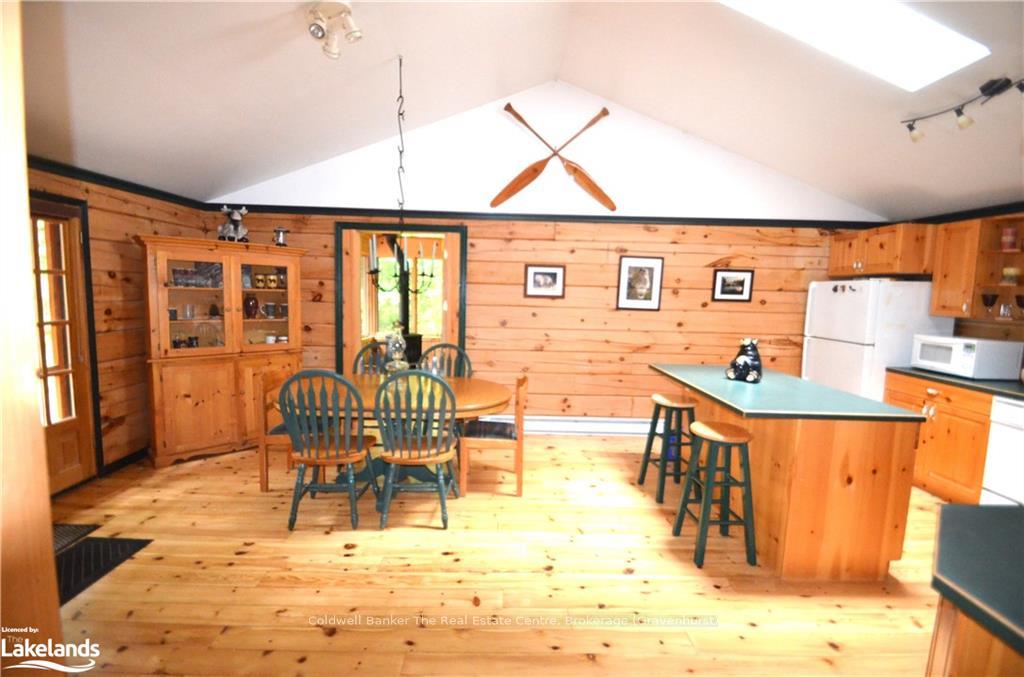 Photo 7 of 1059 Shoreline Drive, Algonquin Highlands, Sherborne — HOMEH