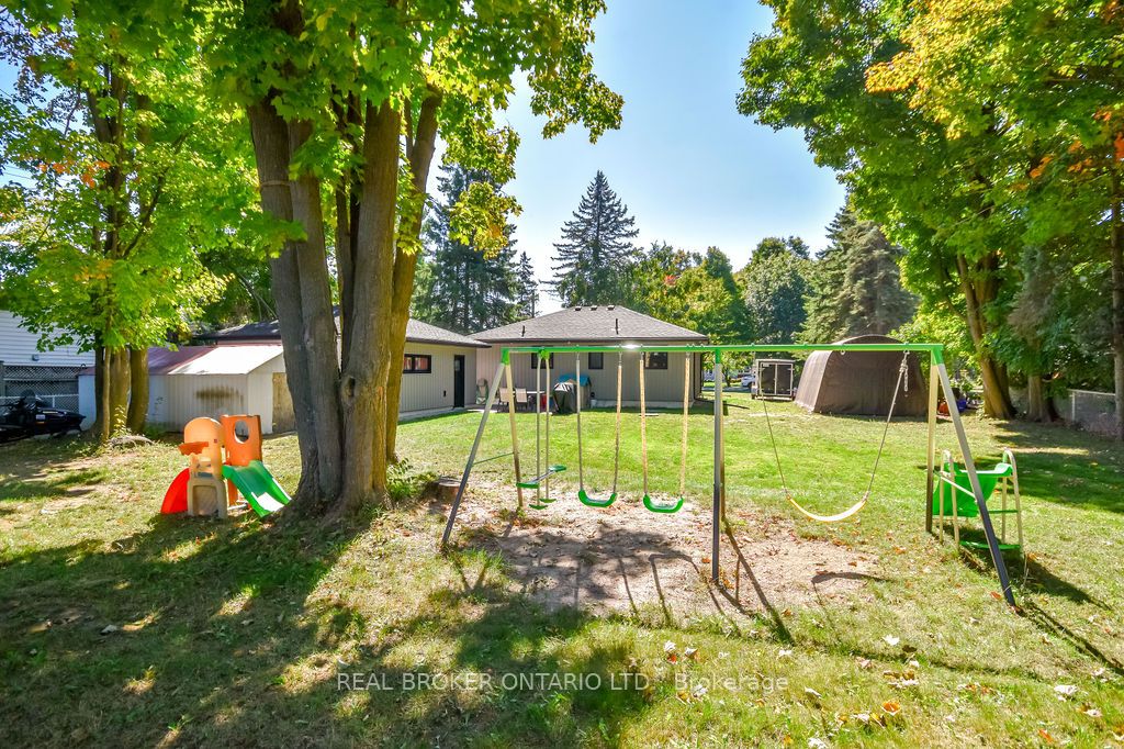 Photo 58 of 812 Cook Street, Innisfil, Rural Innisfil — HOMEH