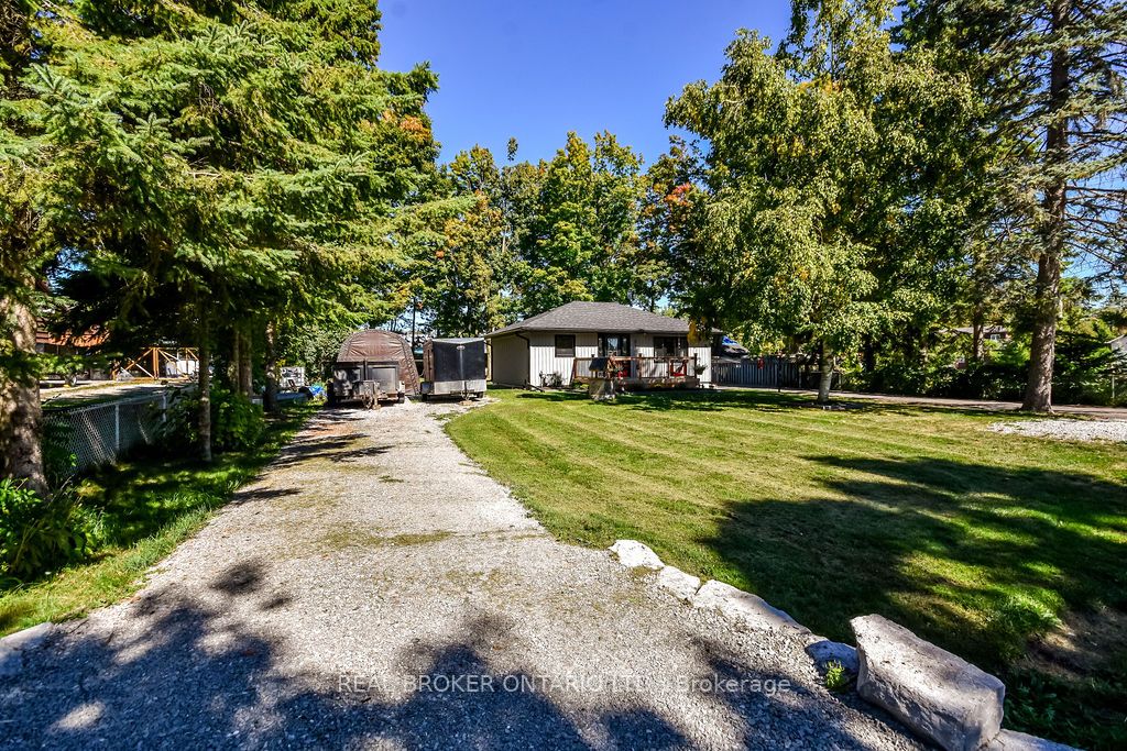 Photo 55 of 812 Cook Street, Innisfil, Rural Innisfil — HOMEH