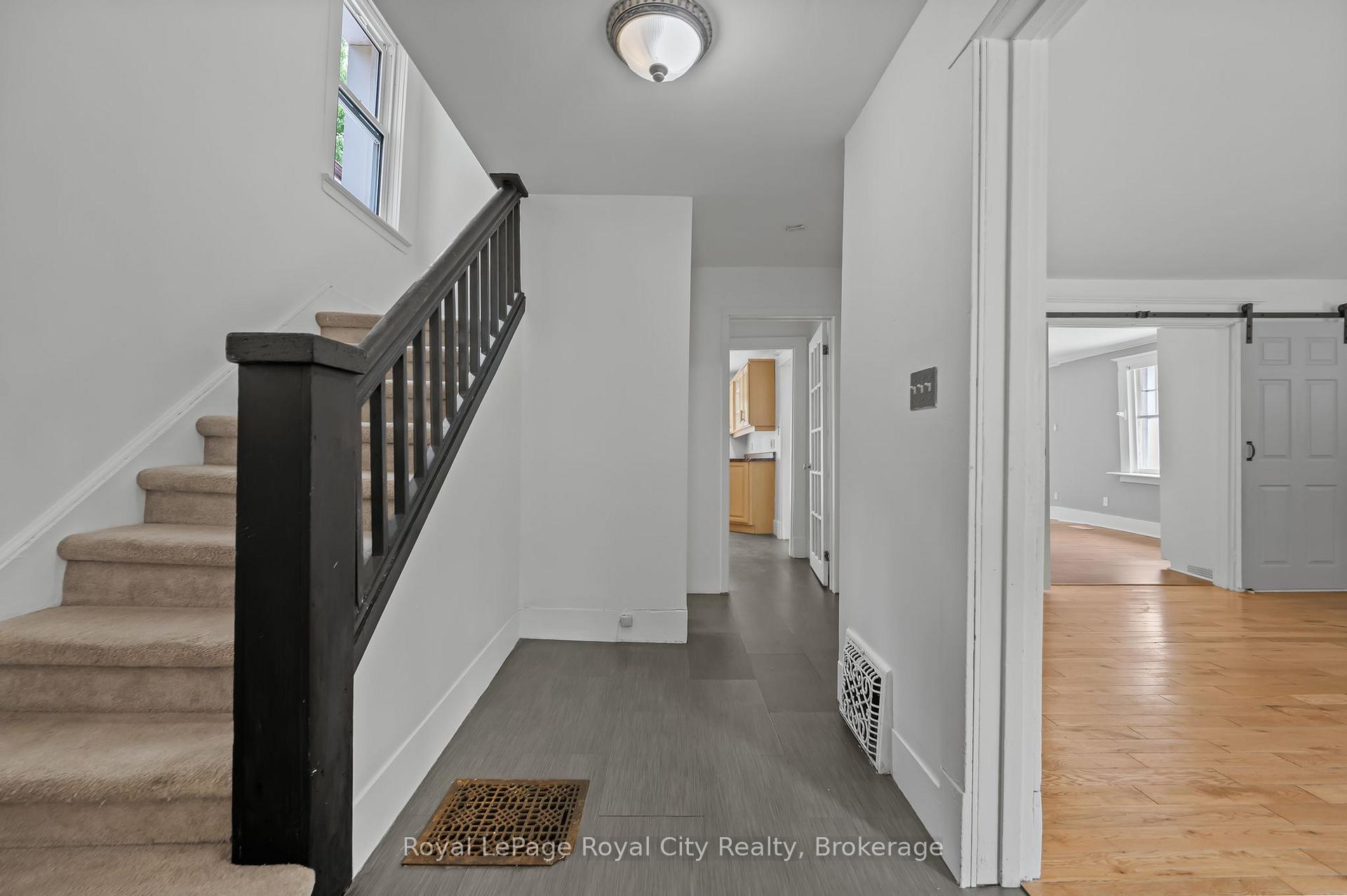 Photo 6 of 81 Yorkshire Street N, Guelph, Downtown — HOMEH