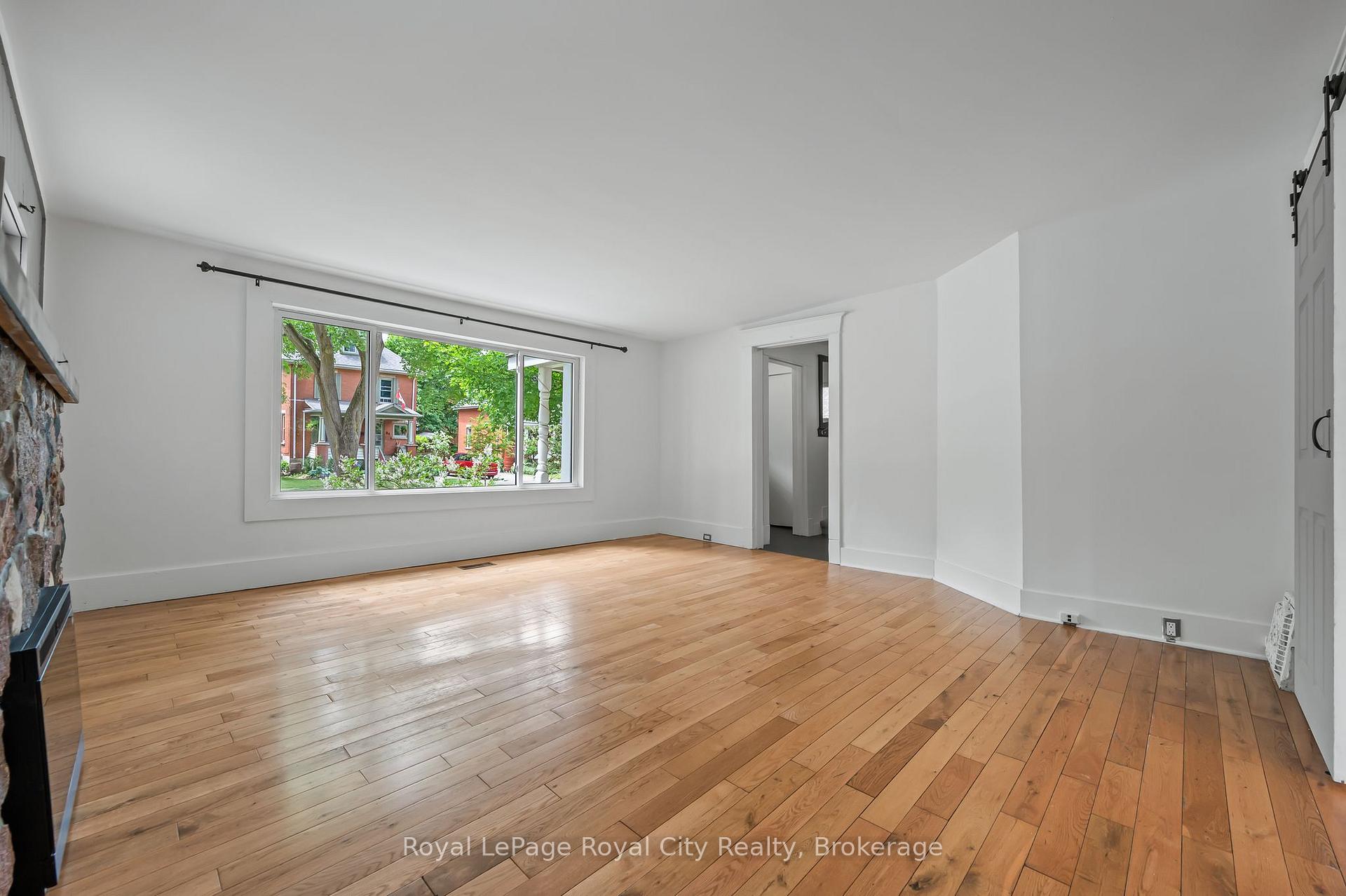 Photo 8 of 81 Yorkshire Street N, Guelph, Downtown — HOMEH