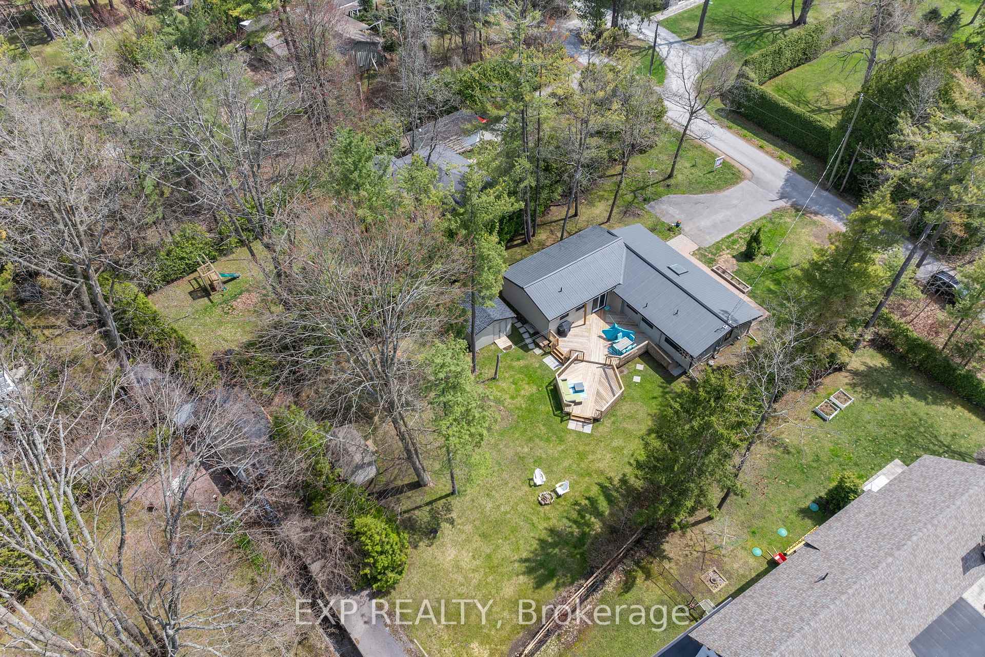 Front of 10 Maplewood Lane