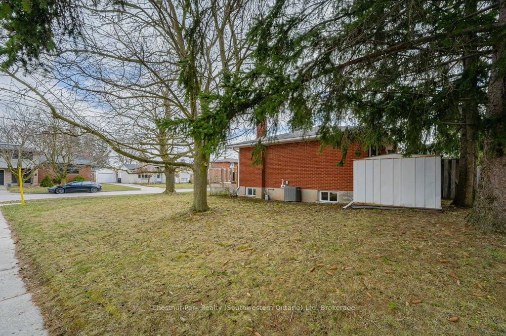 Photo 39 of 66 June Avenue, Guelph, Riverside Park — HOMEH