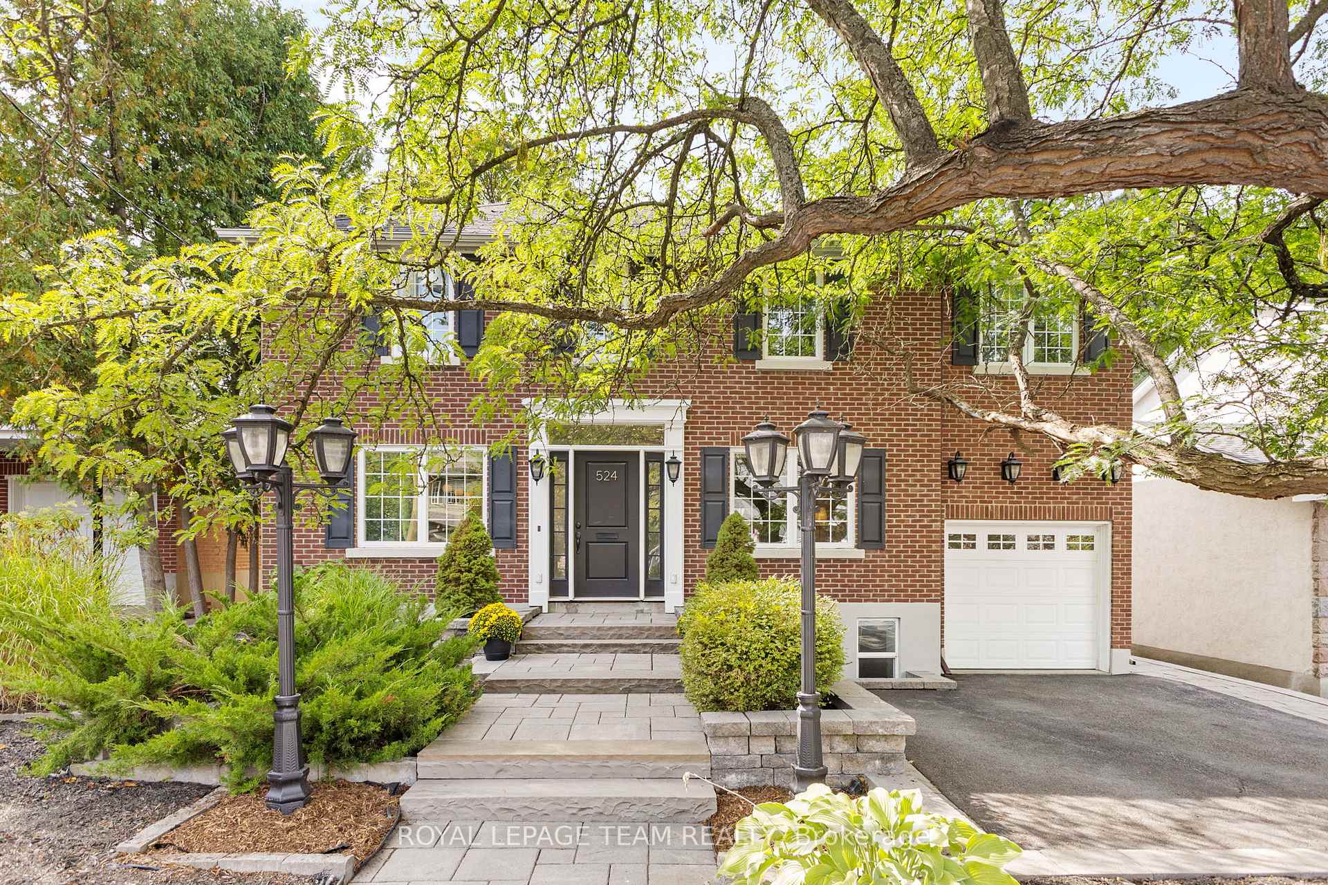 Front of 524 Broadview Avenue