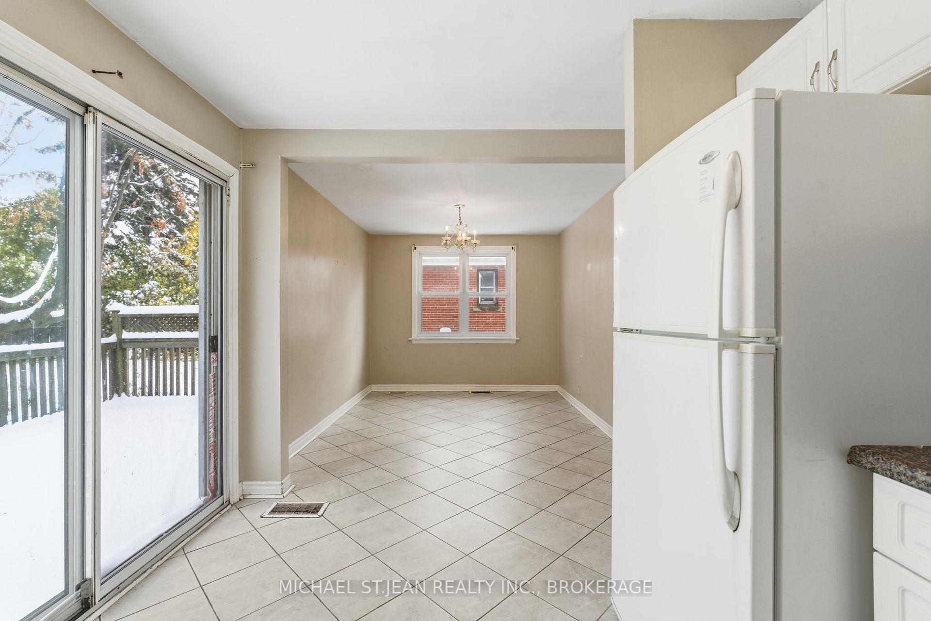 Photo 14 of 7 West 3rd Street, Hamilton, Bonnington — HOMEH