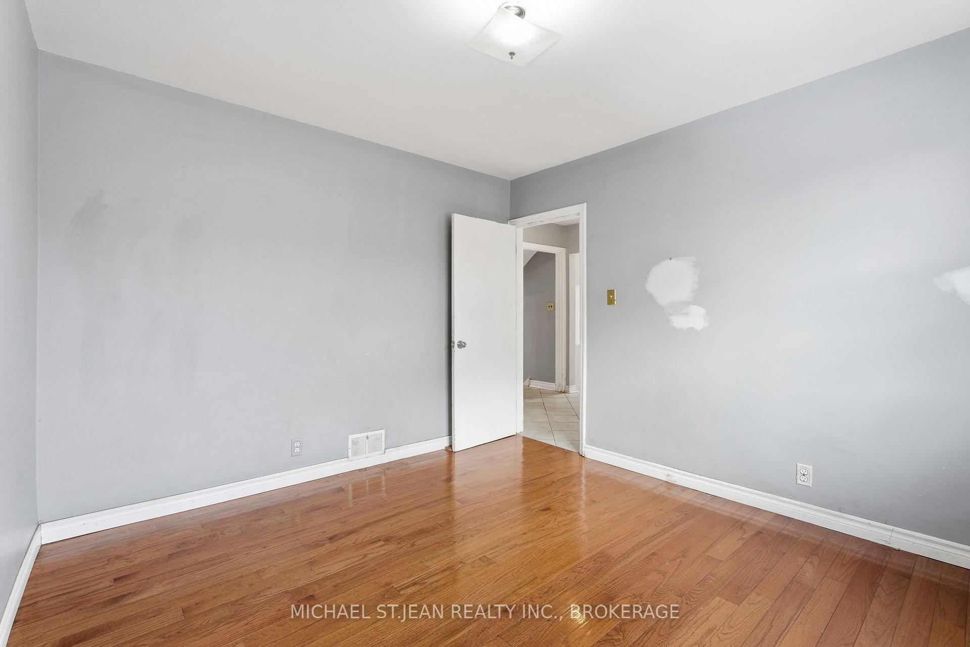 Photo 18 of 7 West 3rd Street, Hamilton, Bonnington — HOMEH