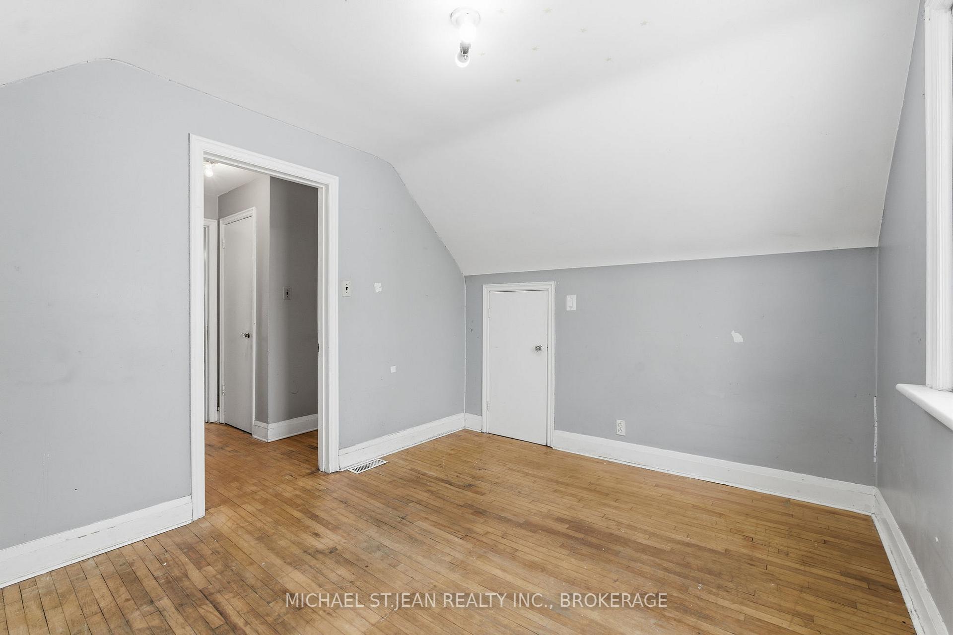 Photo 22 of 7 West 3rd Street, Hamilton, Bonnington — HOMEH