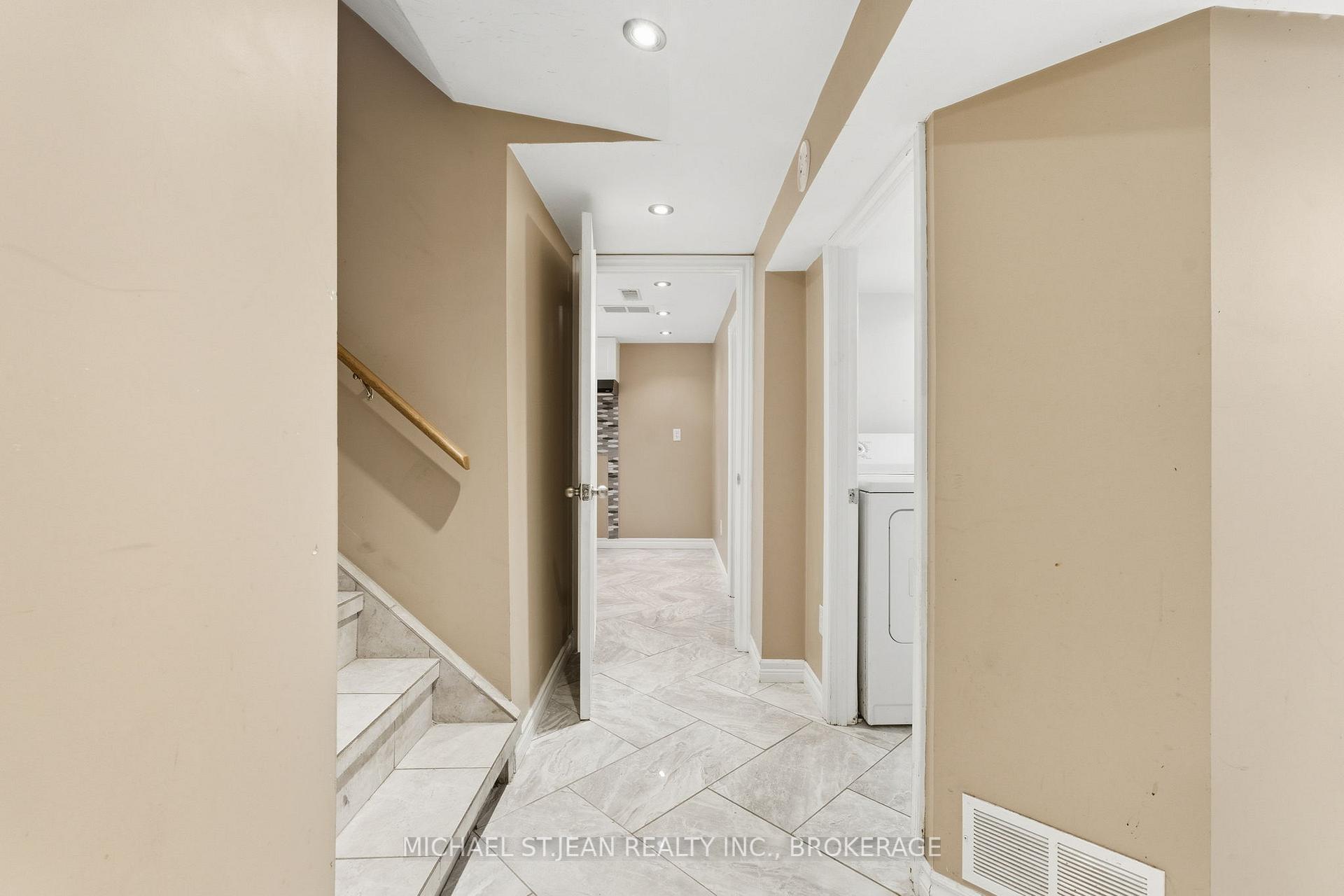 Photo 25 of 7 West 3rd Street, Hamilton, Bonnington — HOMEH