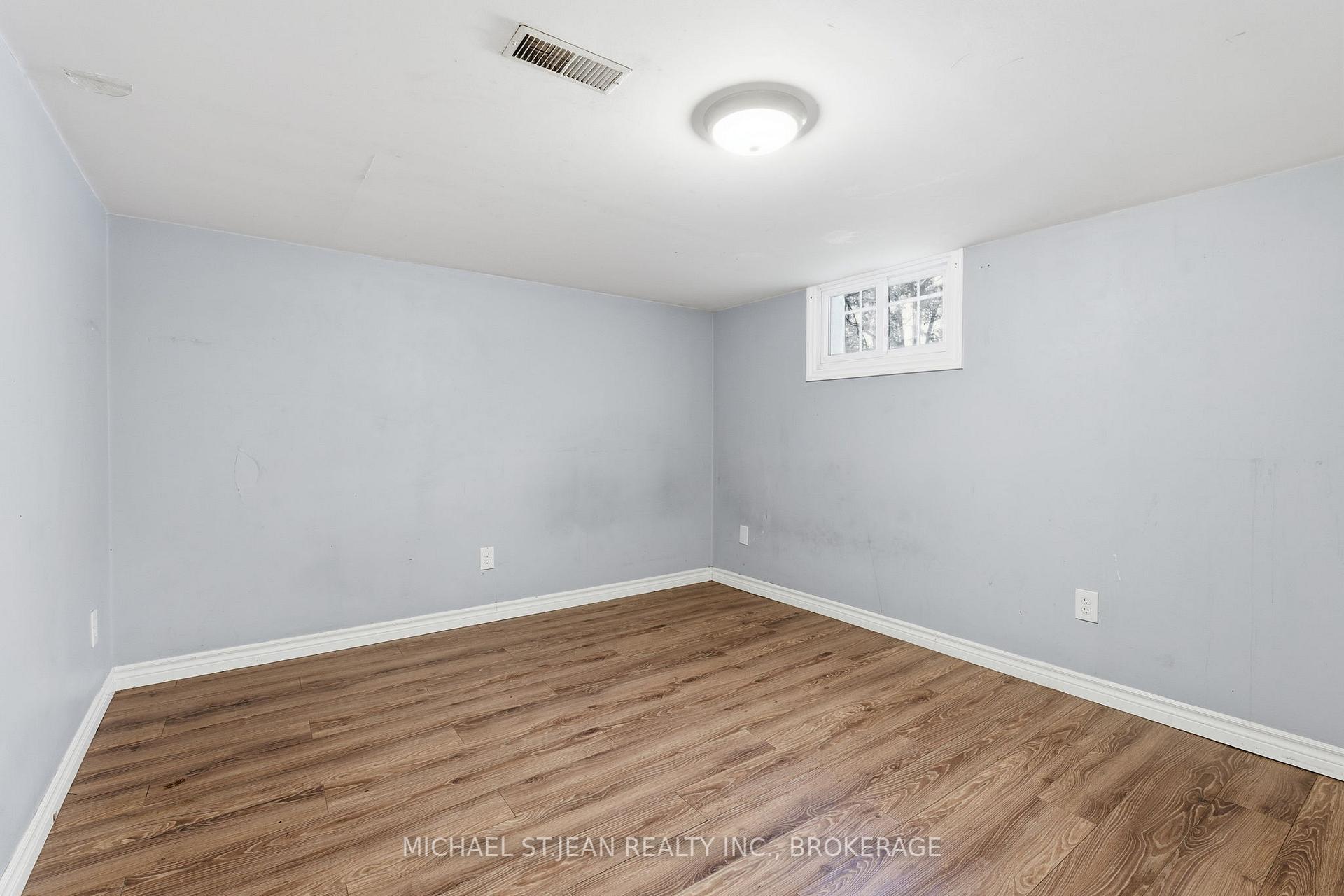 Photo 33 of 7 West 3rd Street, Hamilton, Bonnington — HOMEH