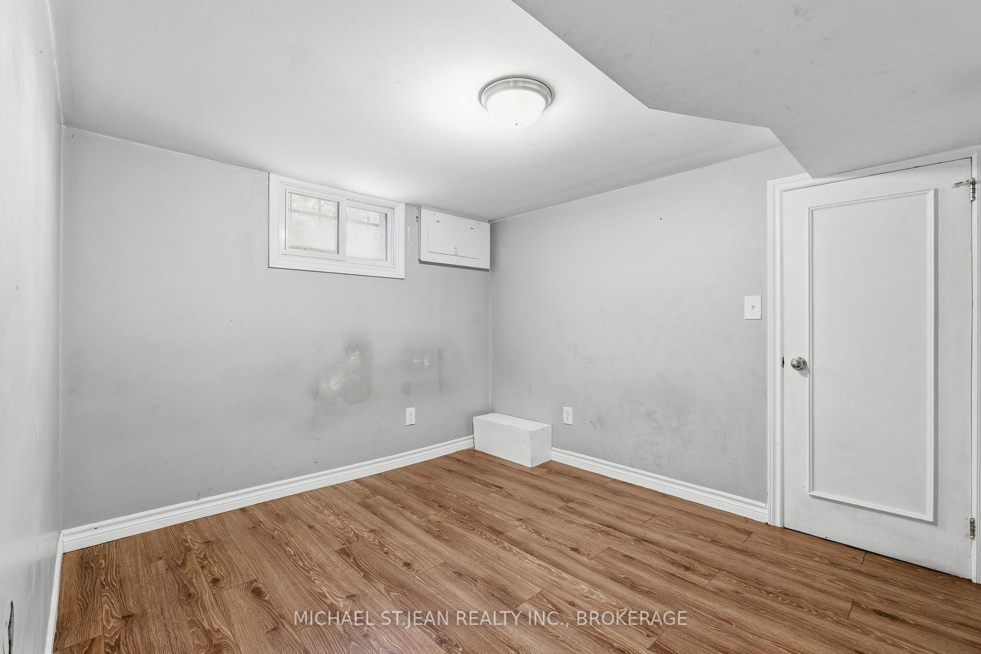 Photo 35 of 7 West 3rd Street, Hamilton, Bonnington — HOMEH