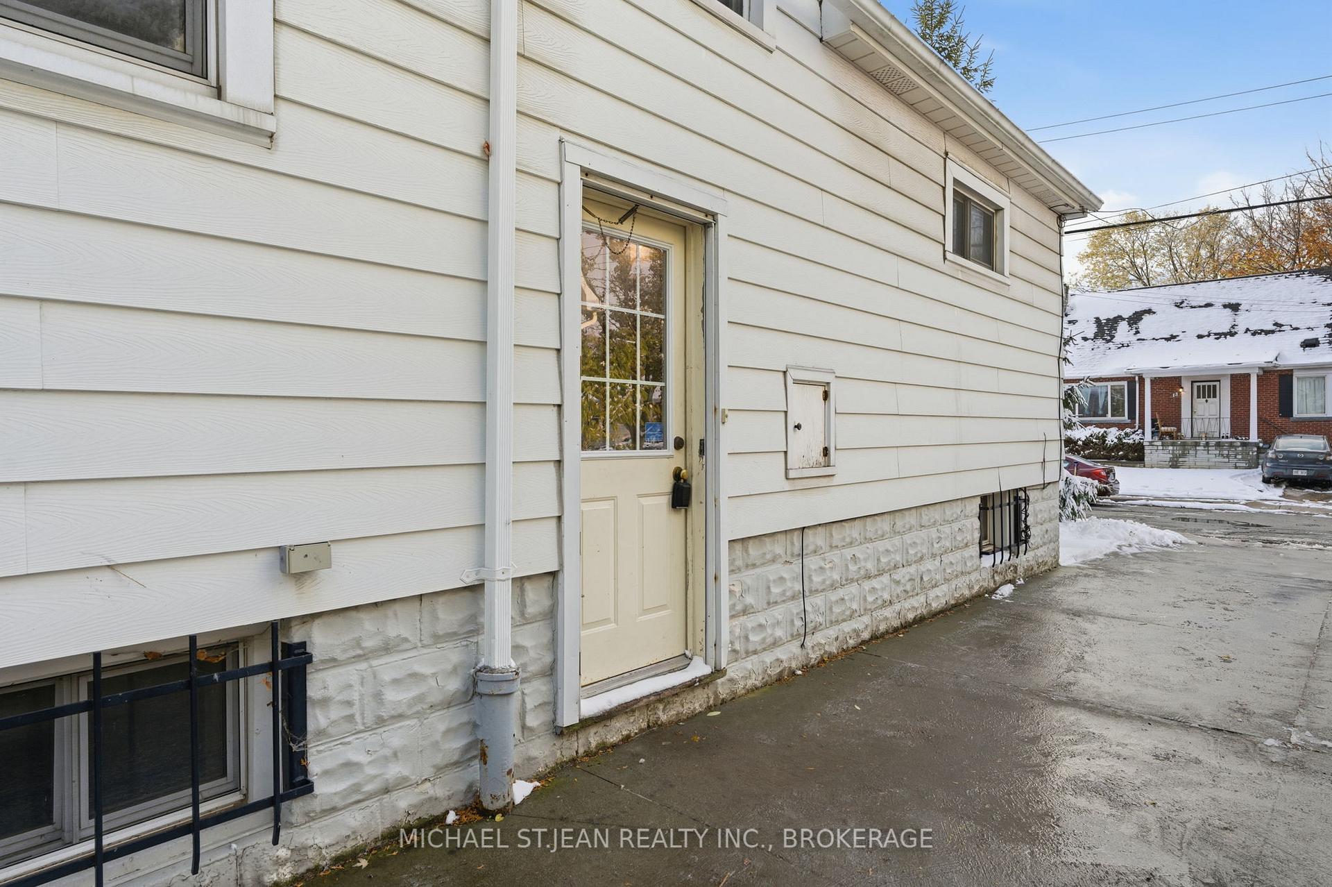 Photo 39 of 7 West 3rd Street, Hamilton, Bonnington — HOMEH