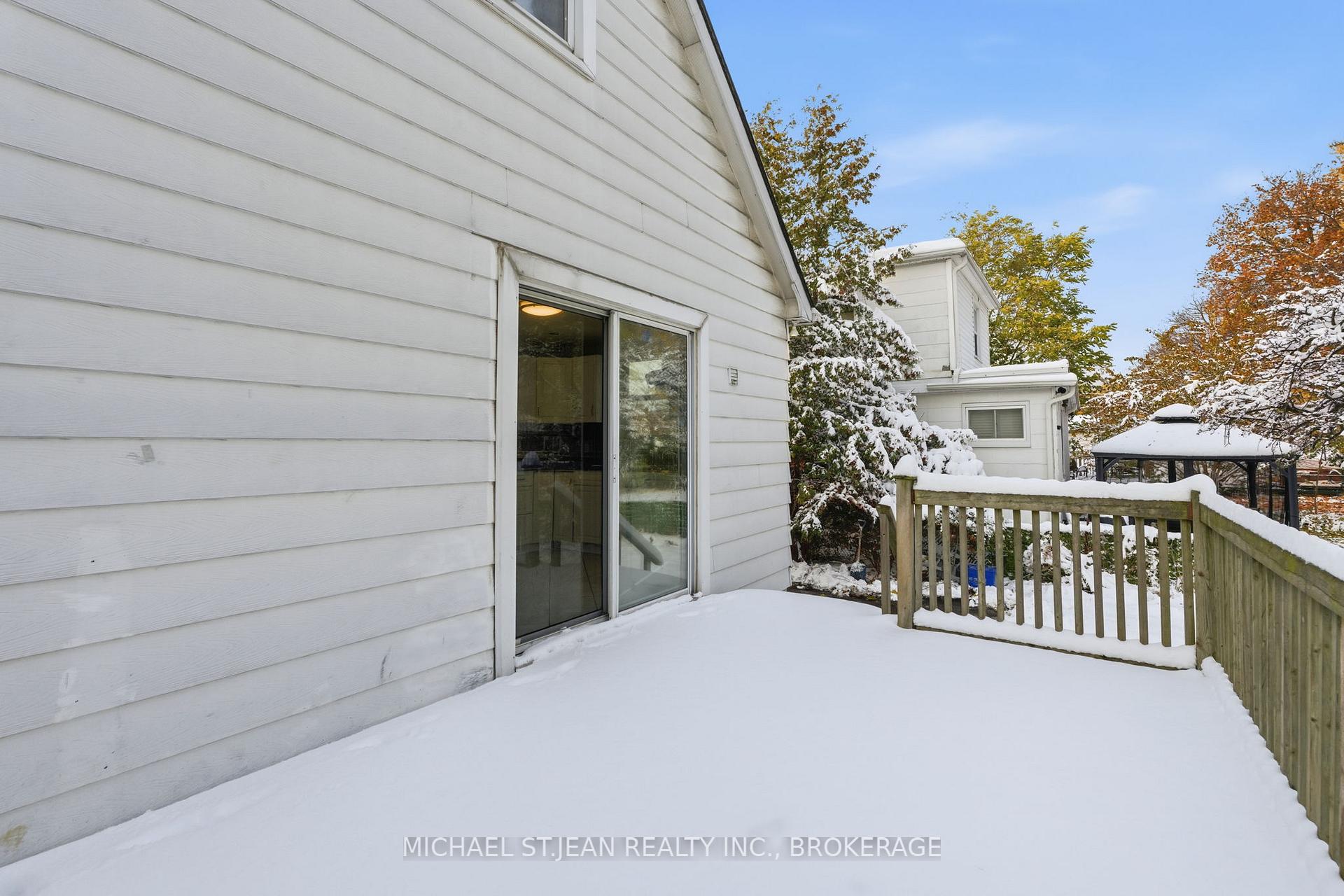 Photo 42 of 7 West 3rd Street, Hamilton, Bonnington — HOMEH