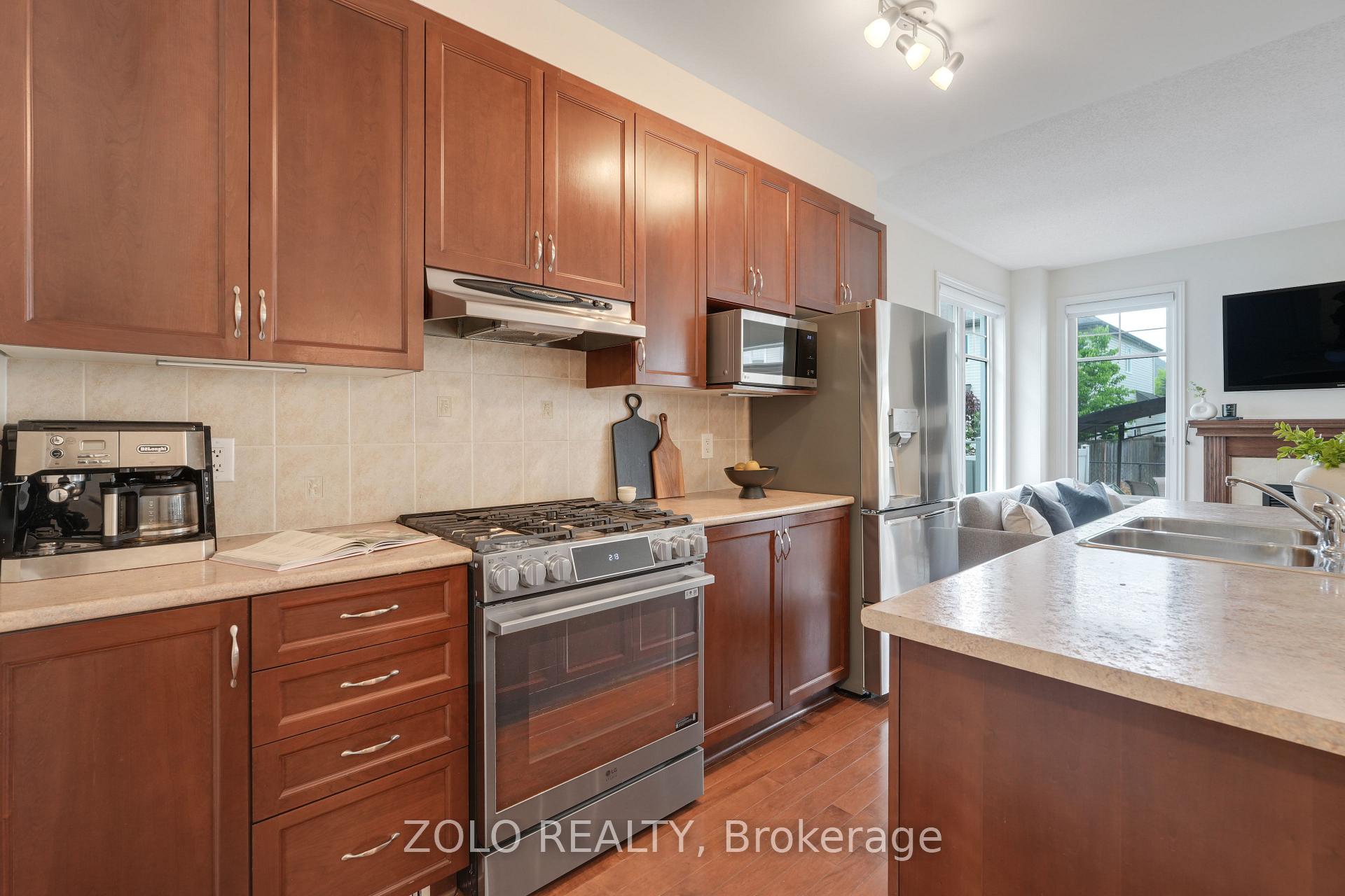 Photo 10 of 115 Flat Sedge Crescent, Ottawa, Blossom Park/Kemp Park/Findlay Creek — HOMEH