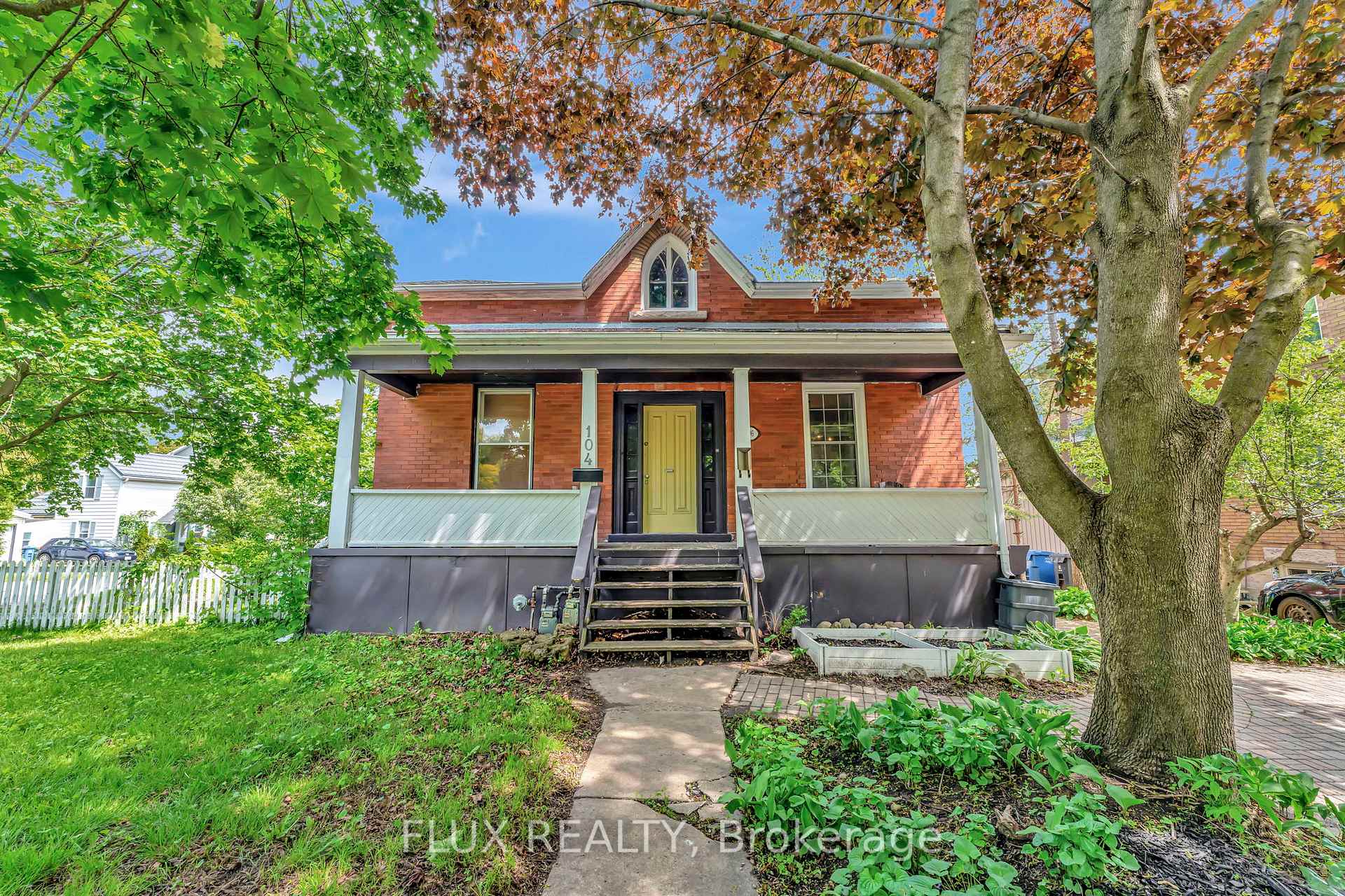 Front of 106 Nottingham Street