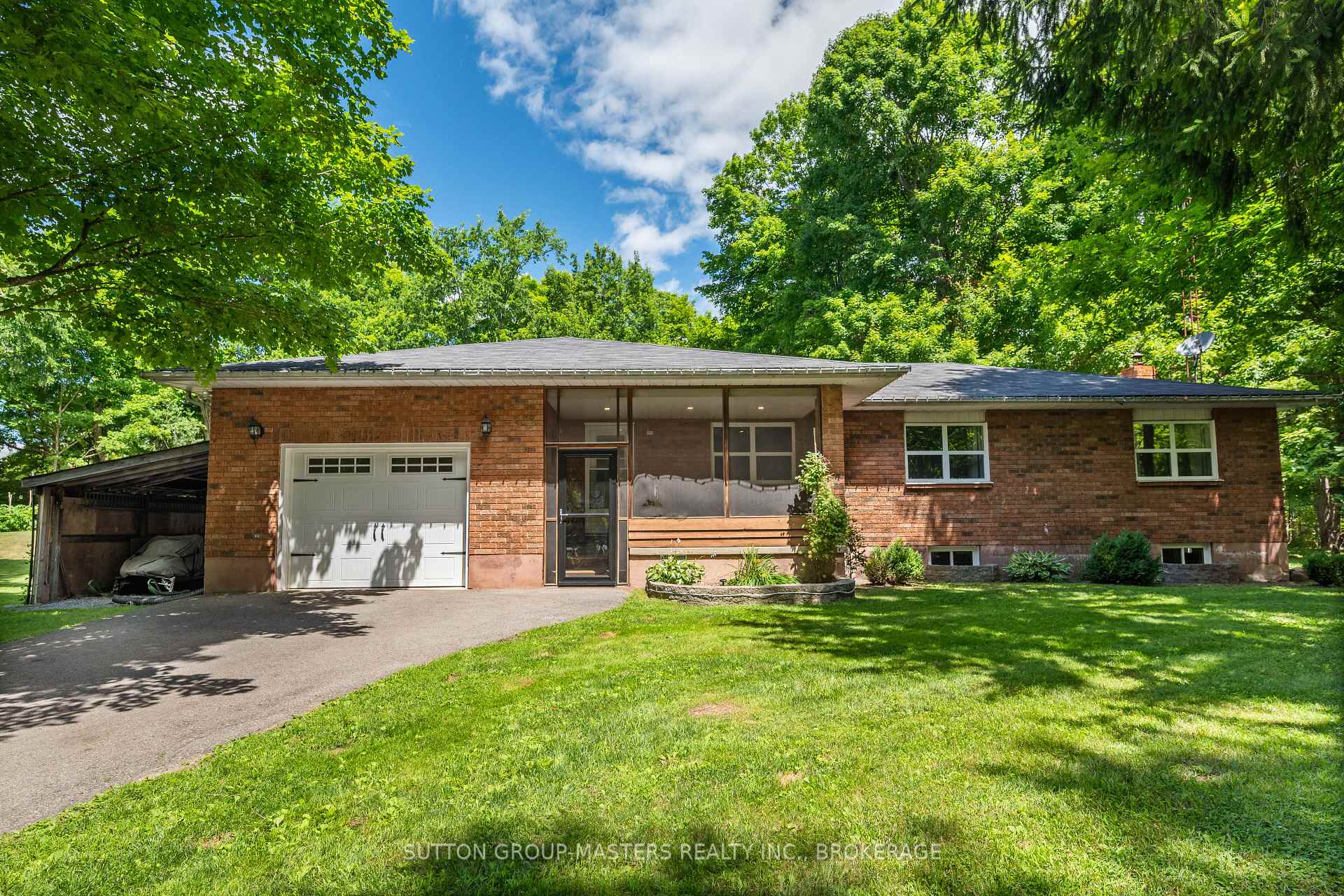 Photo 3 of 1832 Morrison Road, Frontenac, Frontenac South — HOMEH