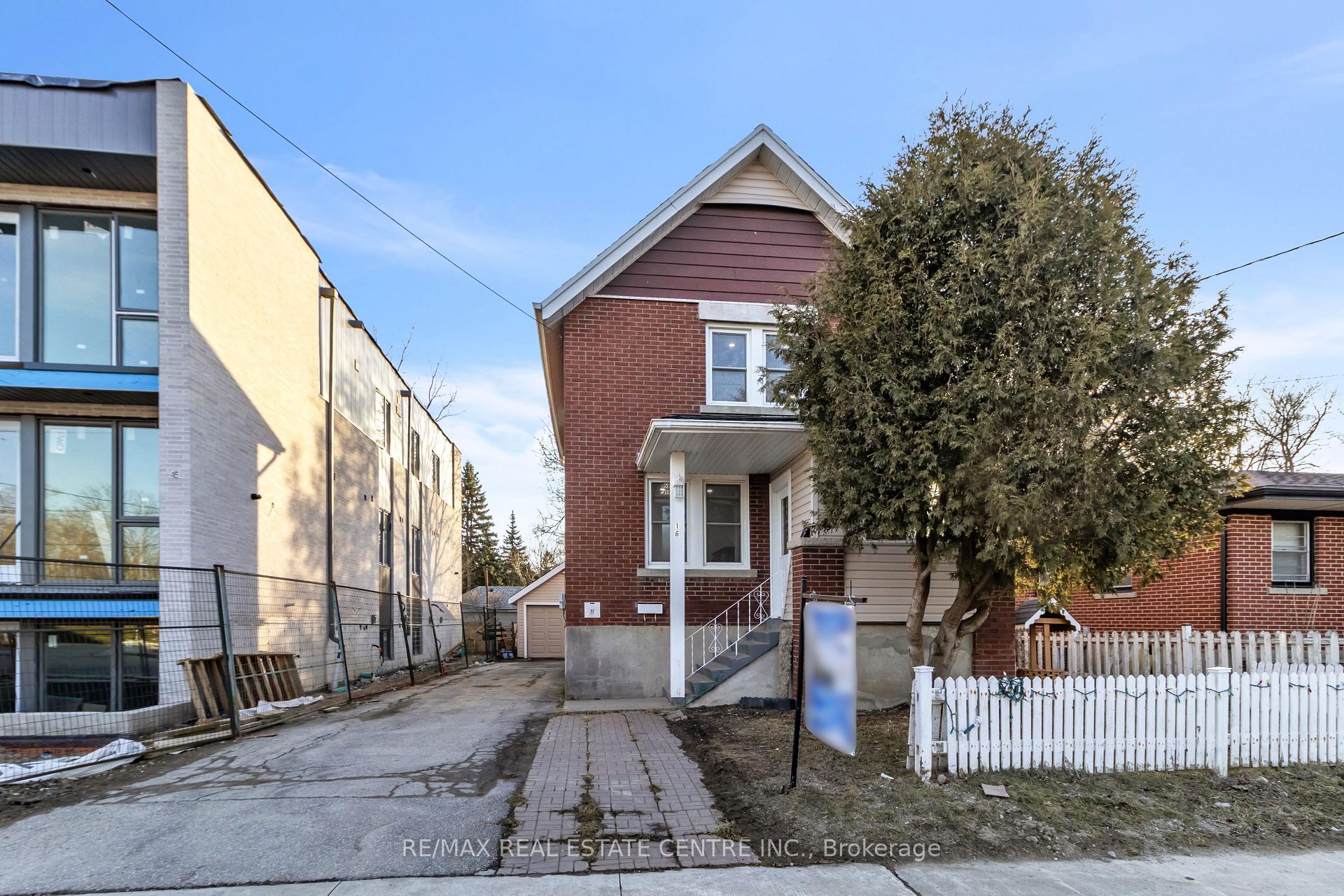 Photo 2 of 16 Stevenson Street N, Guelph, St. George's — HOMEH