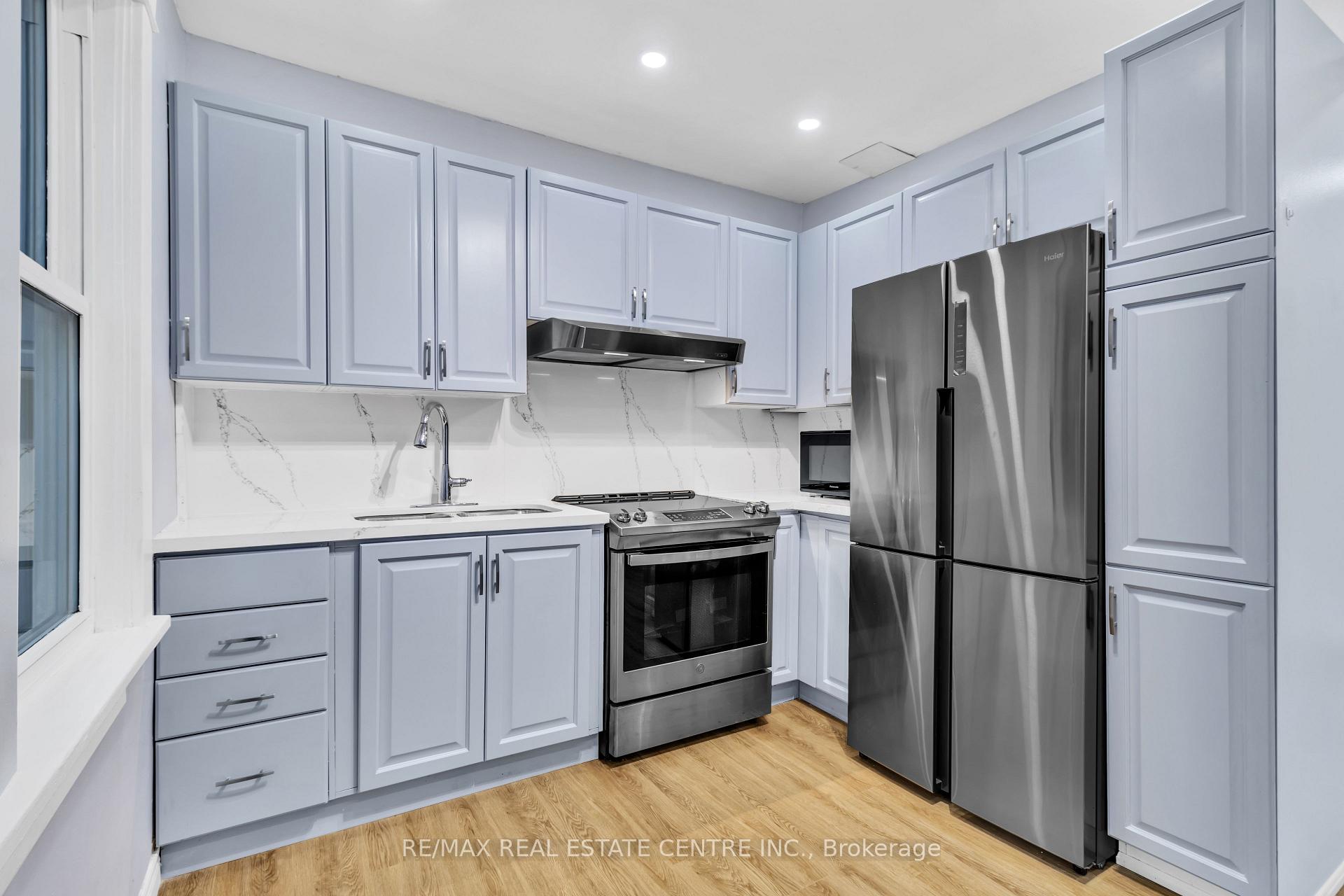 Photo 8 of 16 Stevenson Street N, Guelph, St. George's — HOMEH