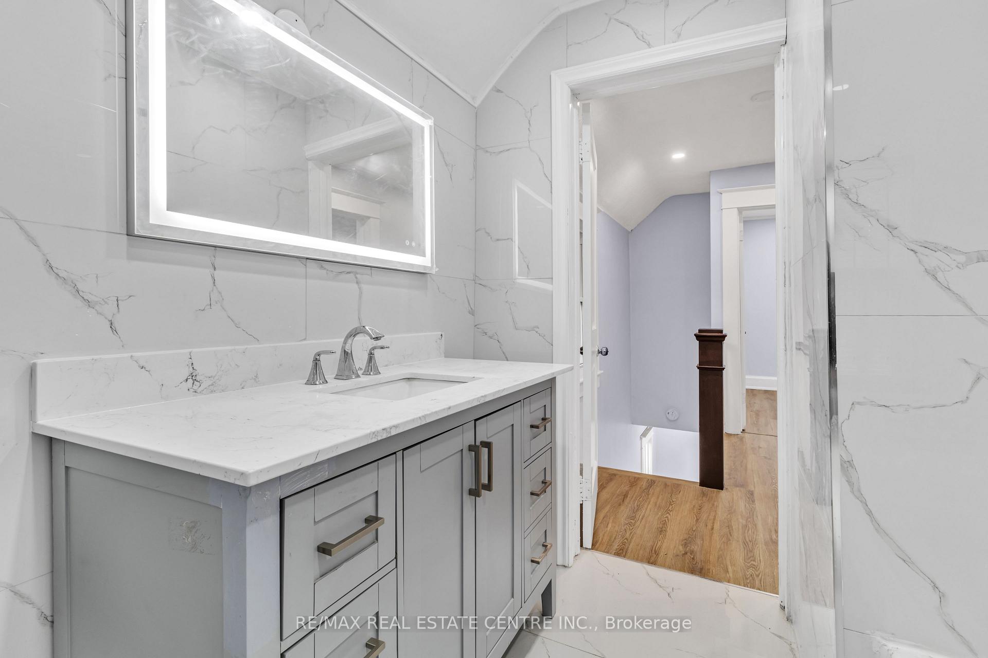 Photo 16 of 16 Stevenson Street N, Guelph, St. George's — HOMEH