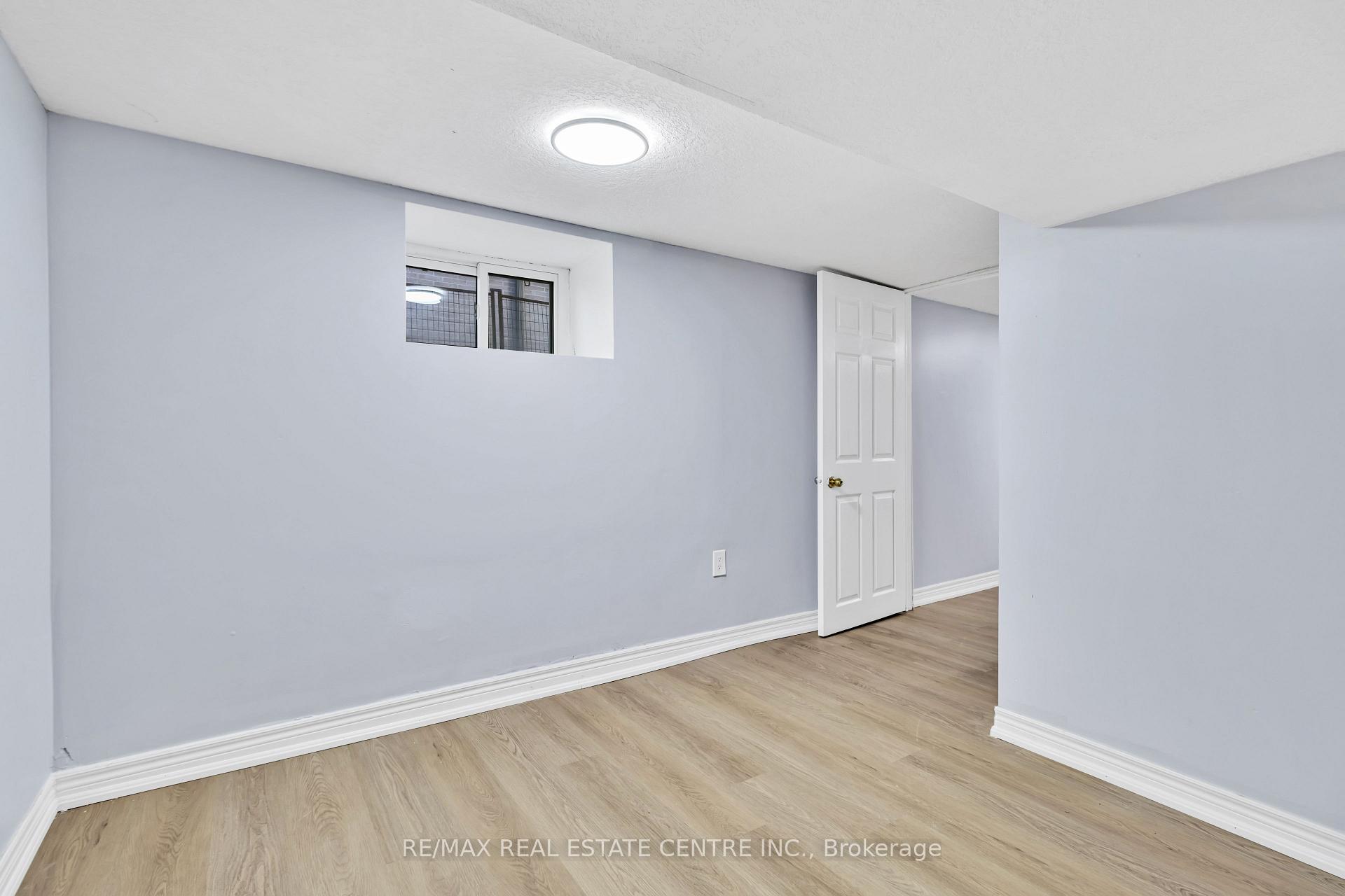Photo 28 of 16 Stevenson Street N, Guelph, St. George's — HOMEH