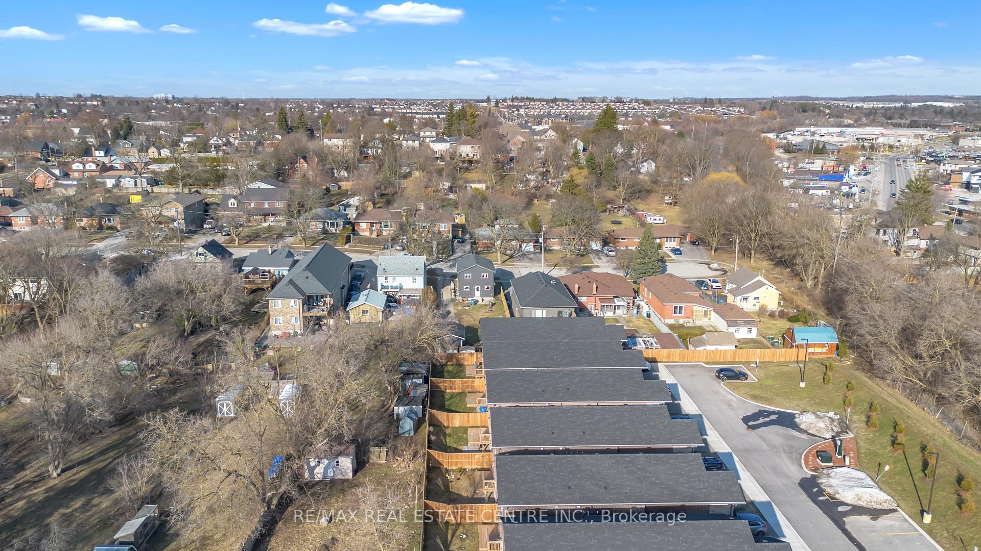 Photo 33 of 16 Stevenson Street N, Guelph, St. George's — HOMEH