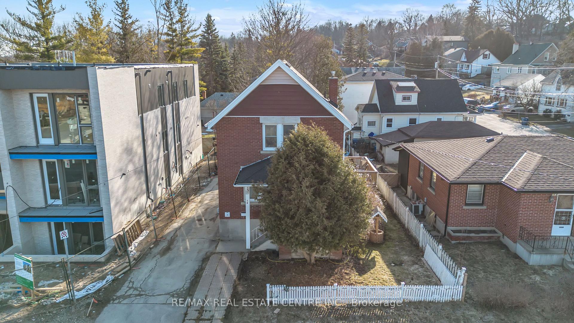 Photo 34 of 16 Stevenson Street N, Guelph, St. George's — HOMEH
