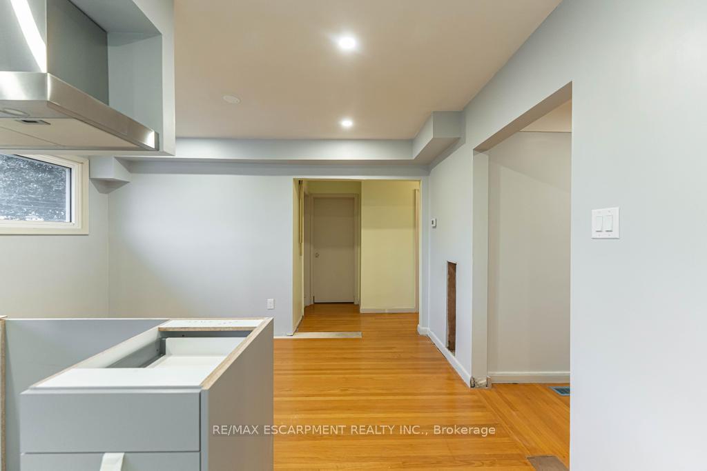 Photo 7 of 155 Wise Court, Hamilton, Huntington — HOMEH