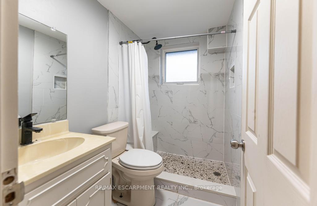 Photo 13 of 155 Wise Court, Hamilton, Huntington — HOMEH
