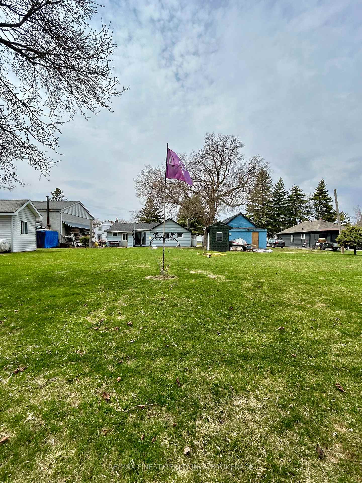 Photo 2 of 159 University Avenue, Belleville, Belleville Ward — HOMEH