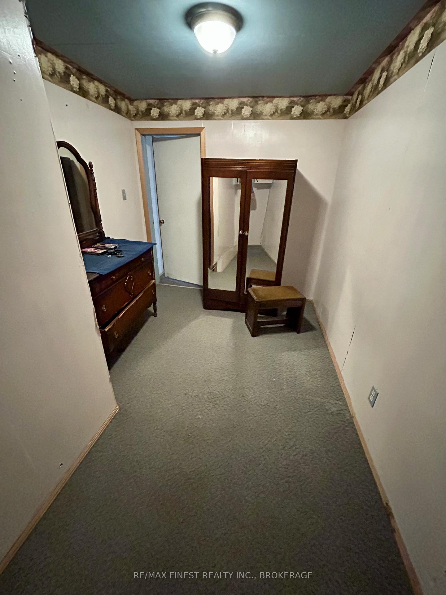 Photo 11 of 159 University Avenue, Belleville, Belleville Ward — HOMEH