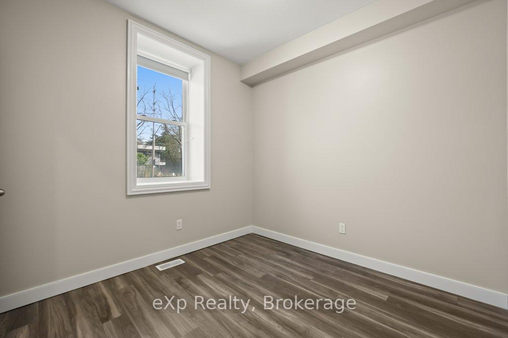 Photo 5 of 53 College Avenue W, Guelph, Dovercliffe Park/Old University — HOMEH