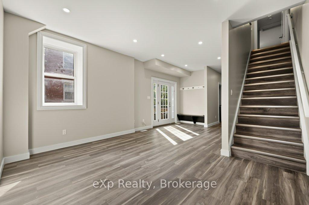 Photo 7 of 53 College Avenue W, Guelph, Dovercliffe Park/Old University — HOMEH