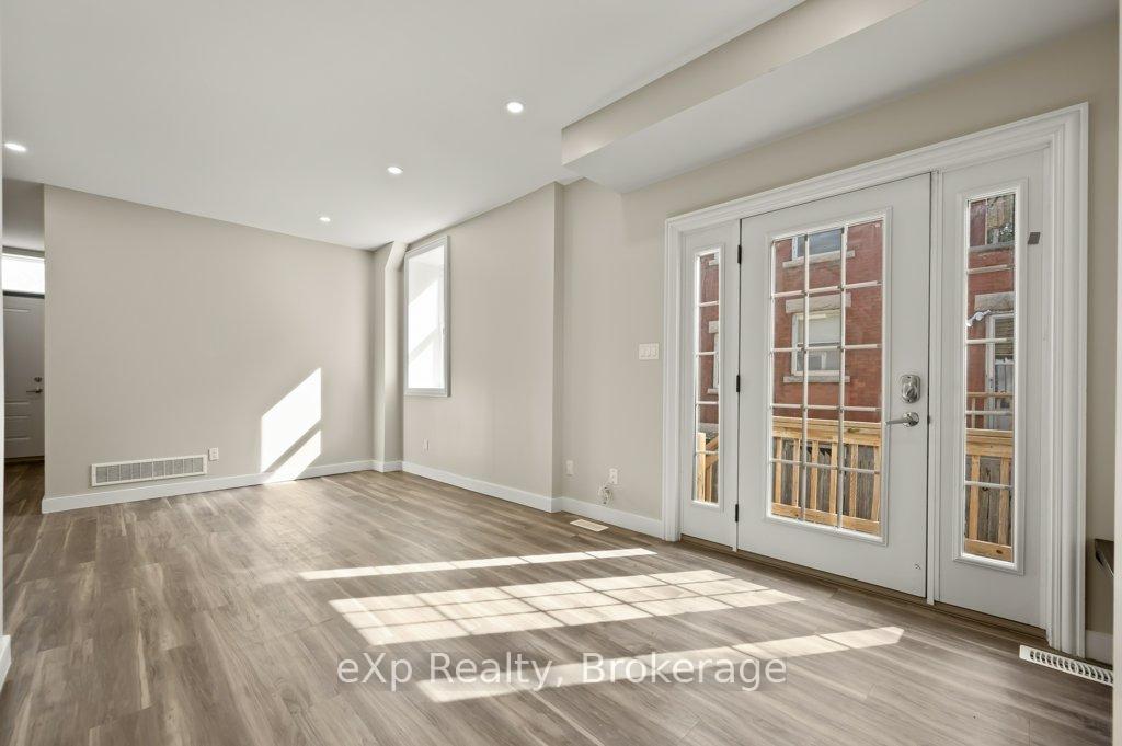 Photo 10 of 53 College Avenue W, Guelph, Dovercliffe Park/Old University — HOMEH